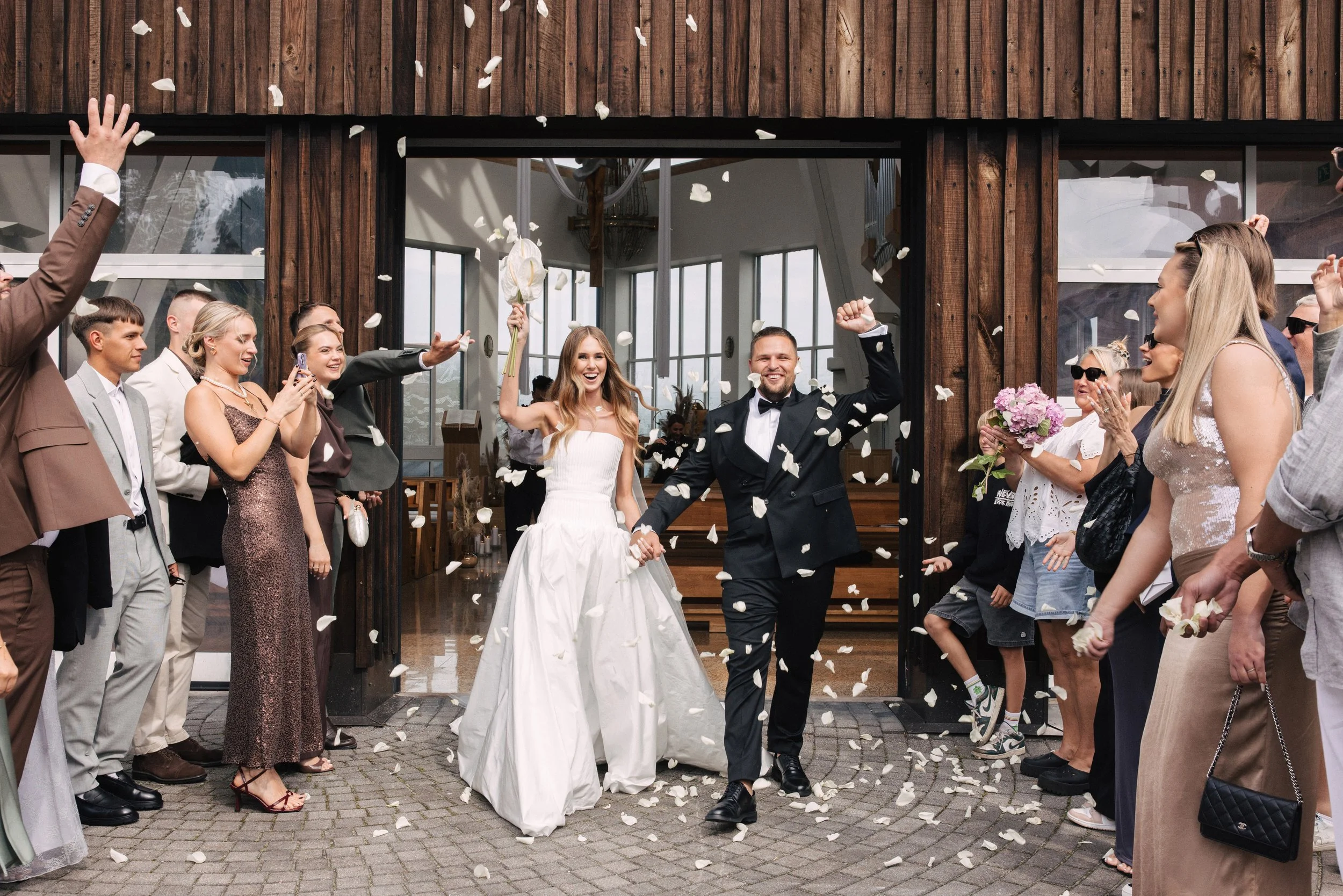 G&A wedding sneakpeek 015 small.jpg