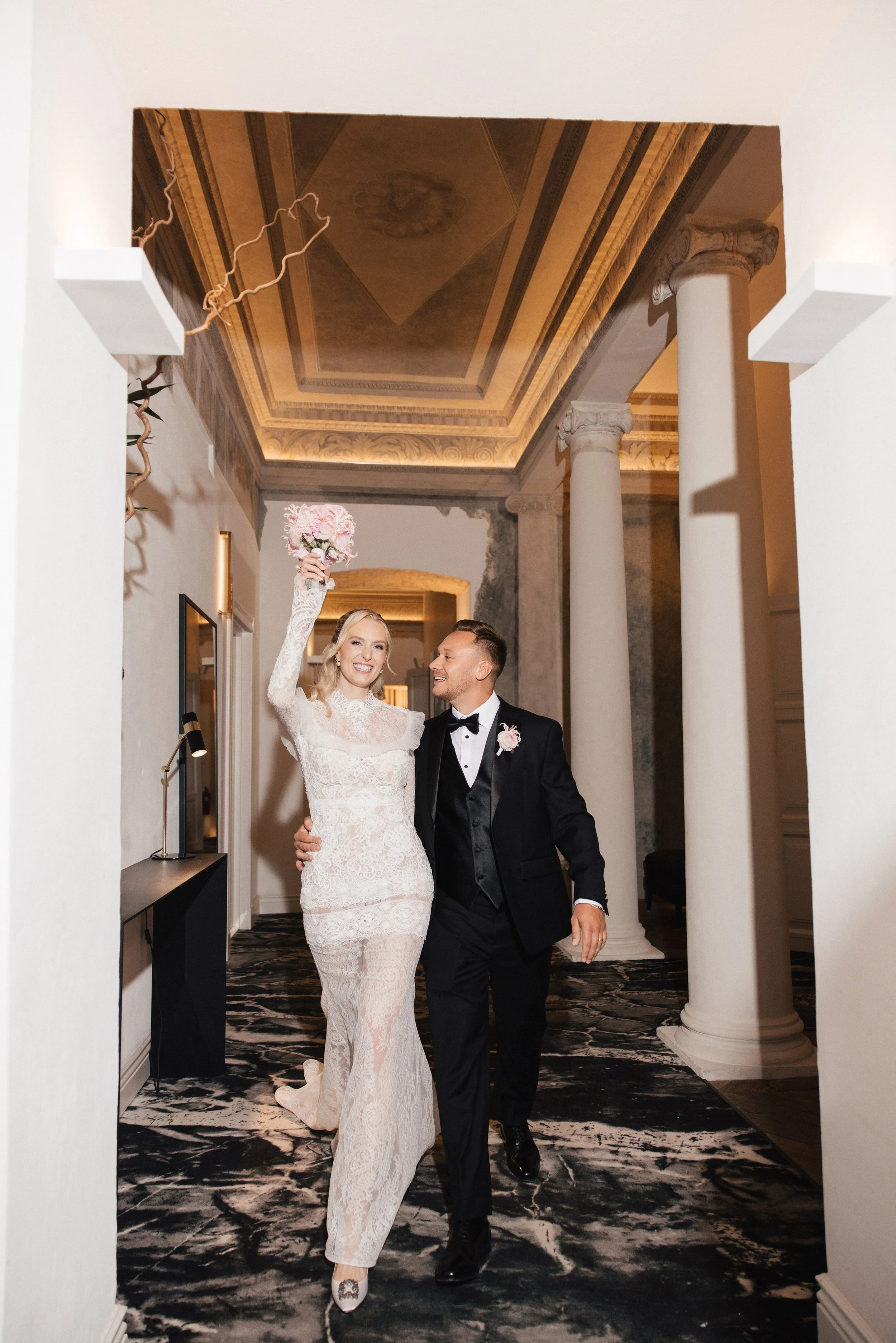 G&V wedding sneakpeek 14 small.jpg