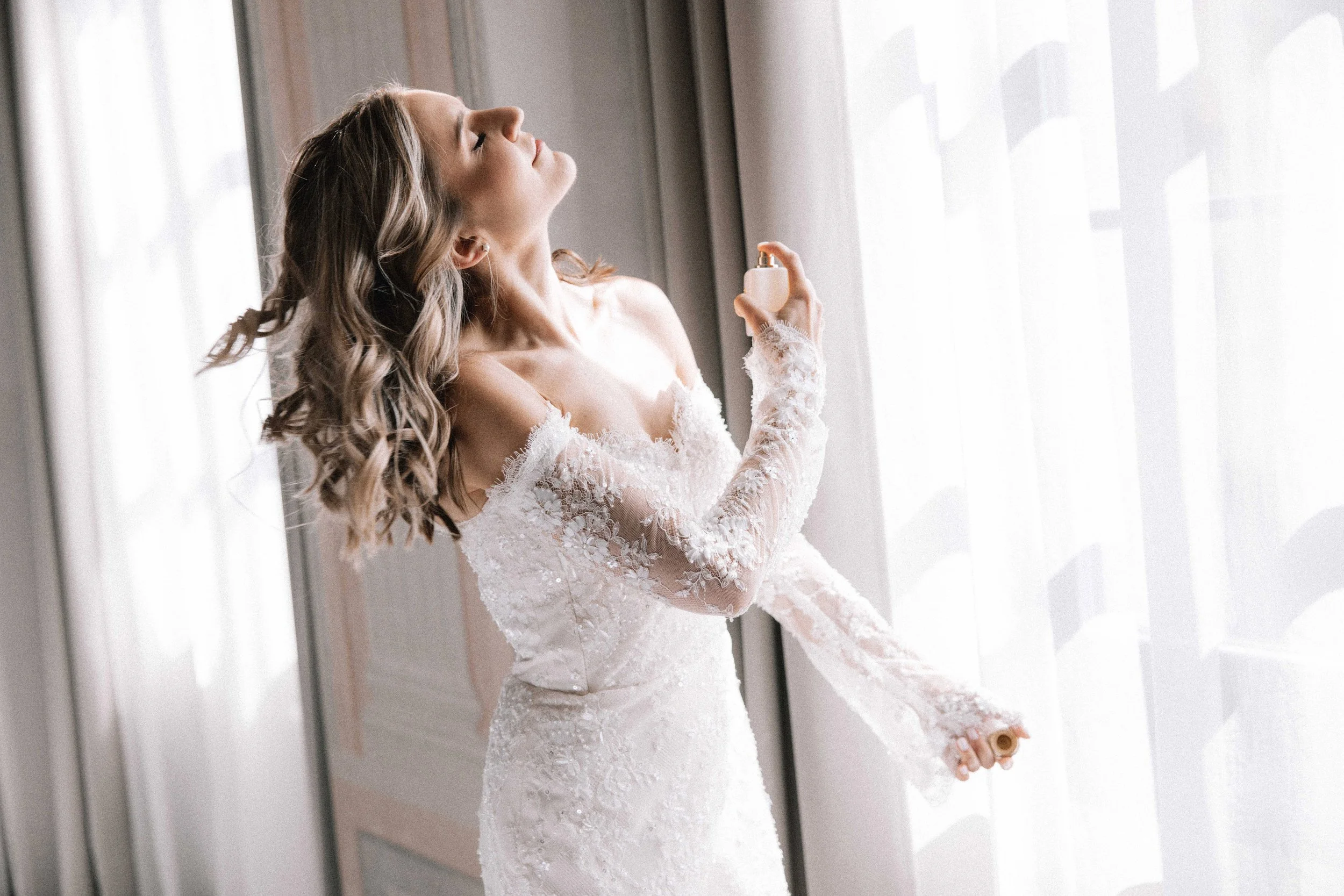 Laura&Dominykas wedding sneakpeek 07 small.jpg