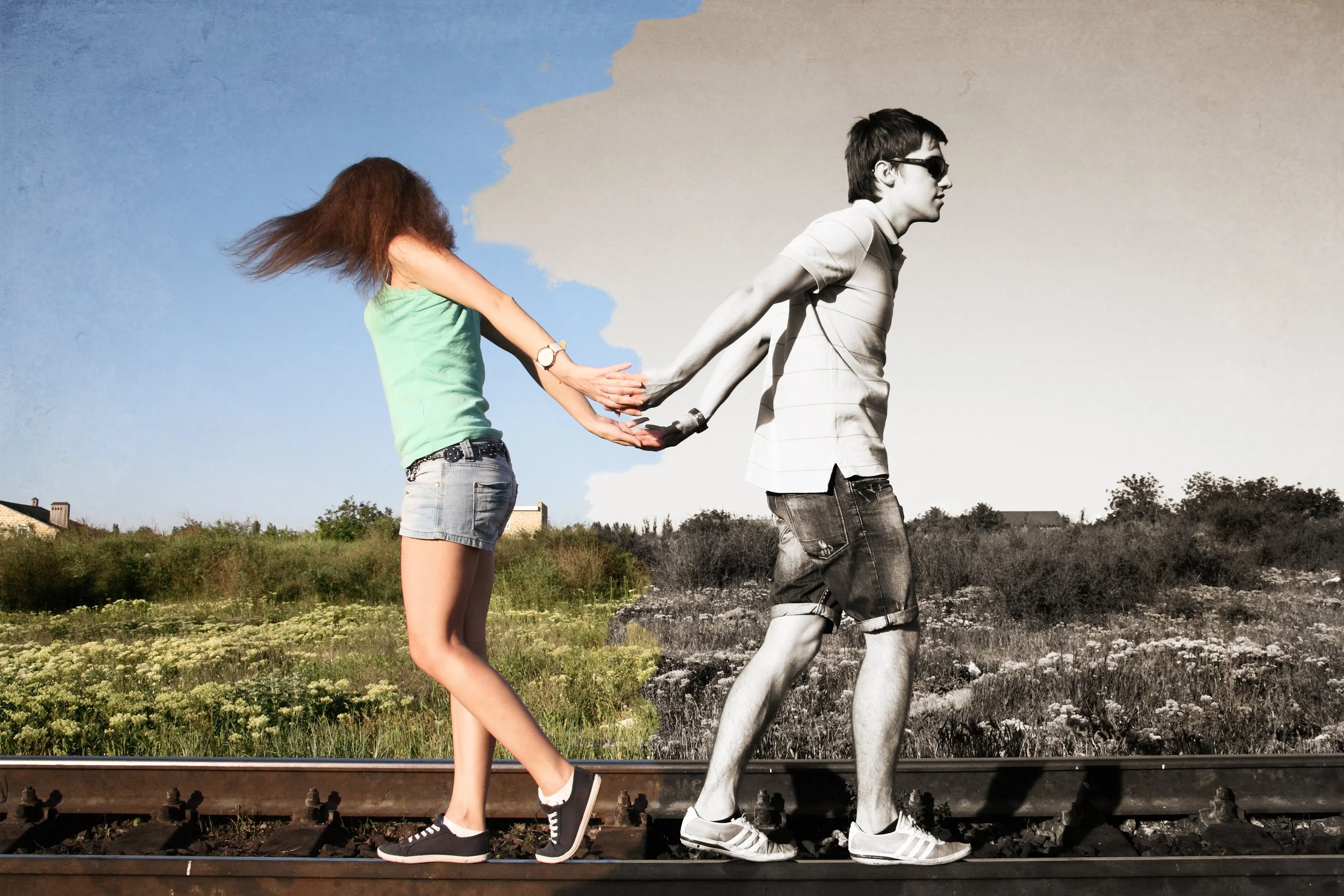 Should We Stay Together or Separate? Navigating Relationship Uncertainty
