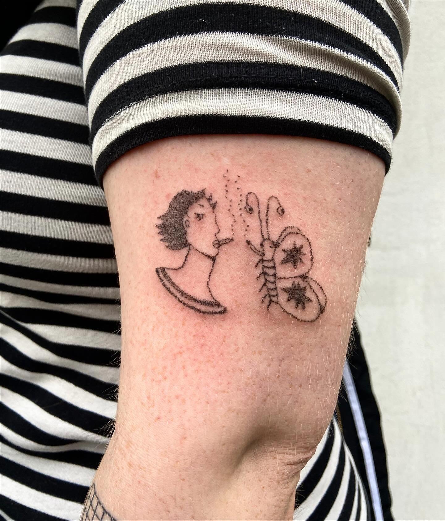 Girl and butterfly sharing a smoke for Lisan 🤍🚬🦋