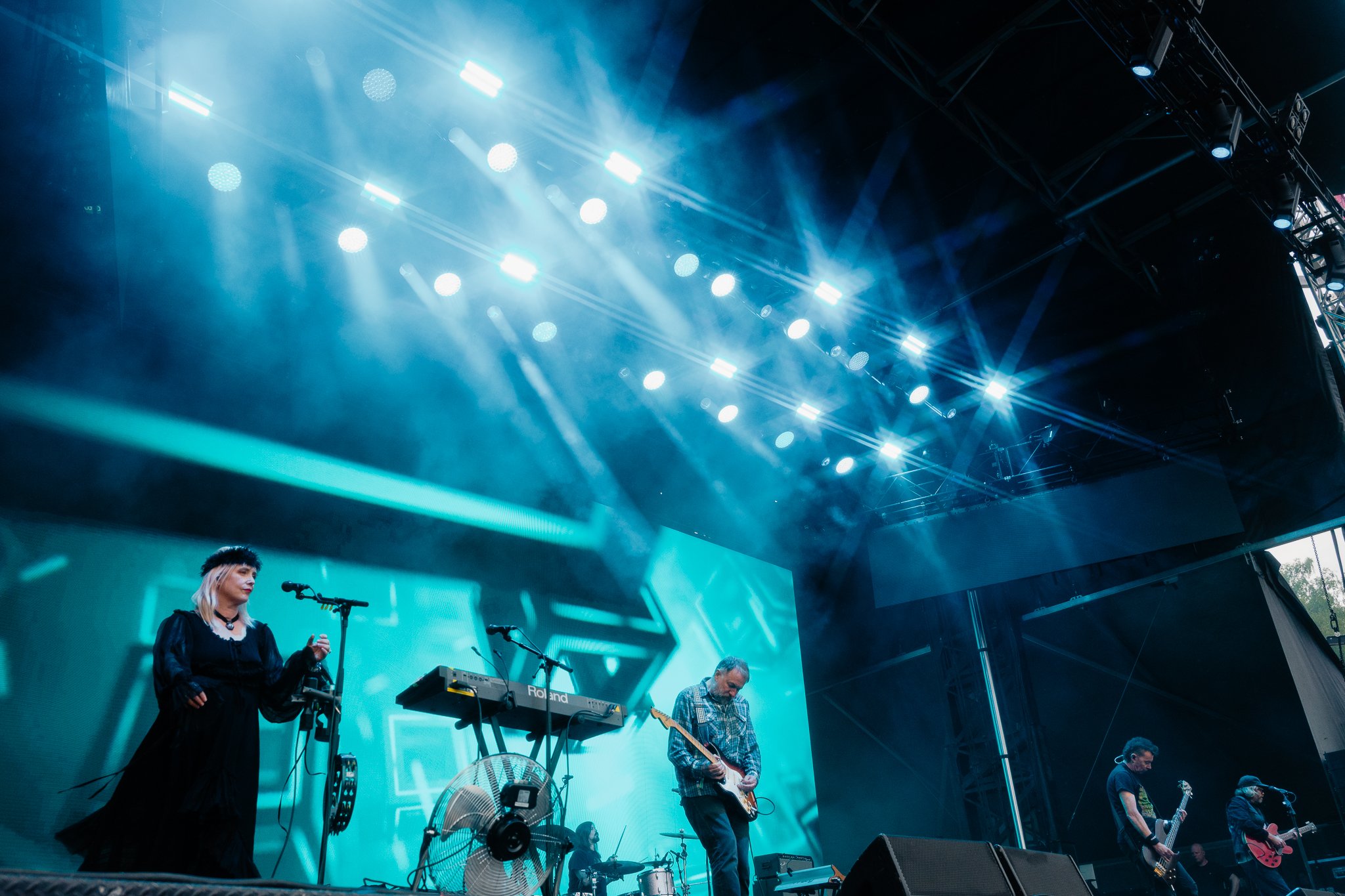 Slowdive x Rosendal Garden Party