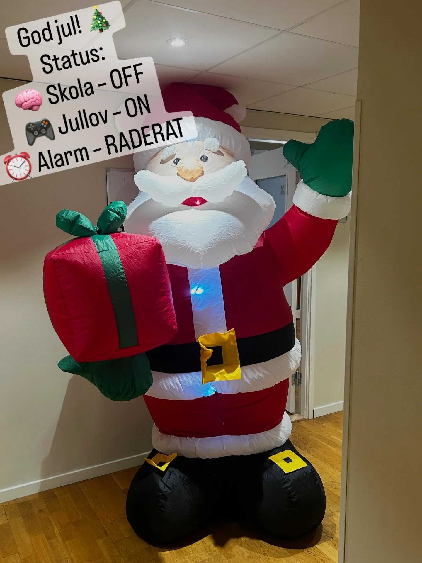 God jul till v&aring;ra h&auml;rliga elever! Vila upp er s&aring; ses vi igen n&auml;sta &aring;r 🌟#victumgymnasium