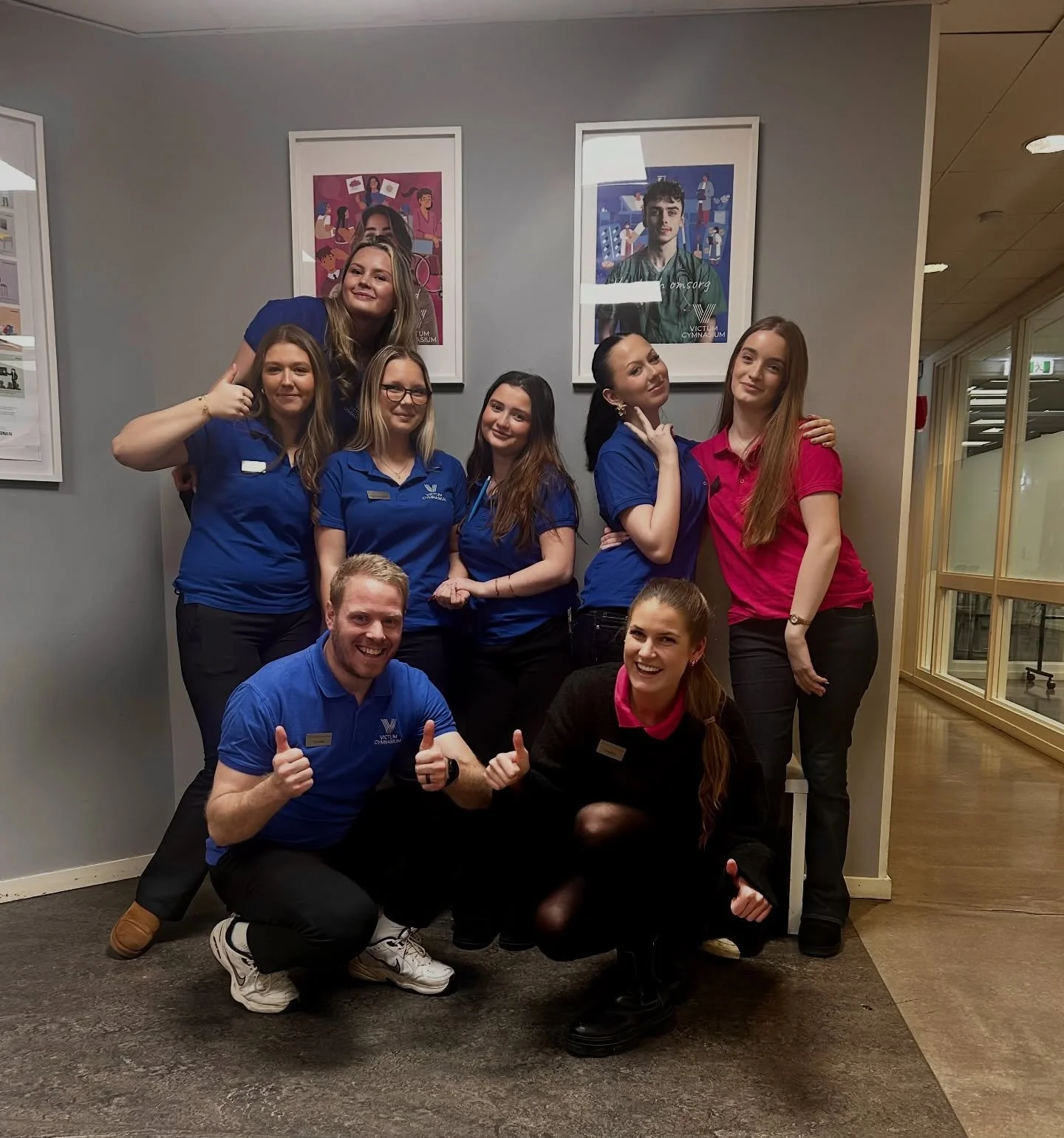 Tack till alla fantastiska bes&ouml;kare som kom p&aring; v&aring;rt &ouml;ppet hus idag! 🤩 Om du &auml;r intresserad av att komma p&aring; bes&ouml;k under en skoldag och skugga en elev kan du anm&auml;la dig via v&aring;r hemsida under fliken &rdq