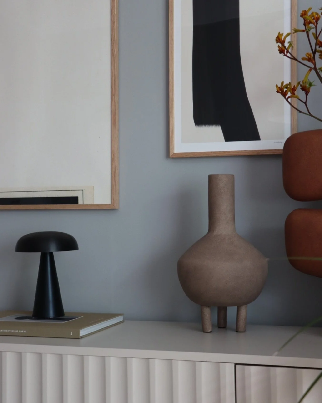 What happens to us during cold gray days? ☁️ ❄️

&ldquo; Cold and gray weather can cause stiffness, fatigue, reduced vitamin D production, and seasonal depression. To counteract these effects, it&rsquo;s helpful to stay warm, get sunlight, and stay a