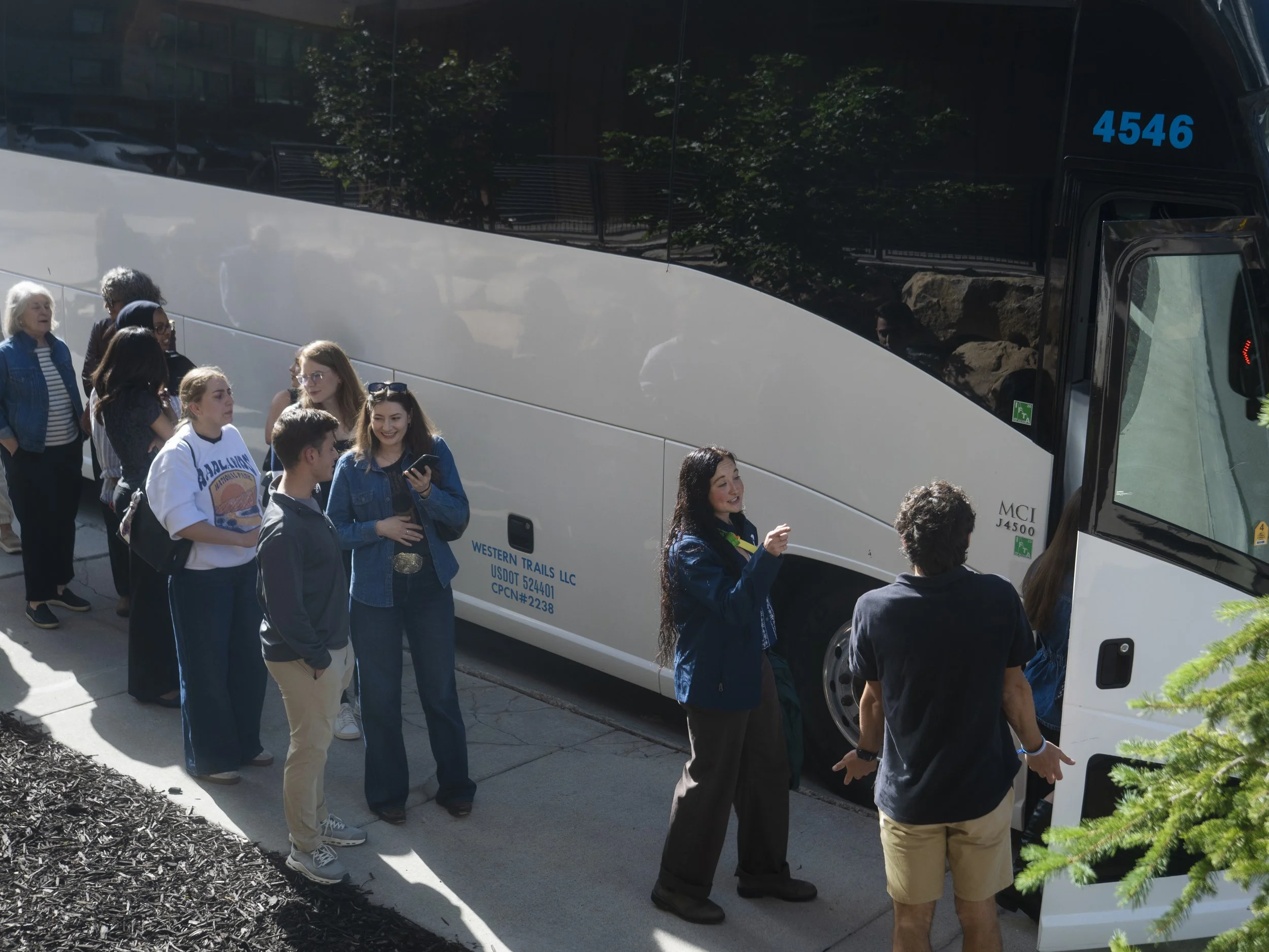 bus to ranch P1660705.JPG