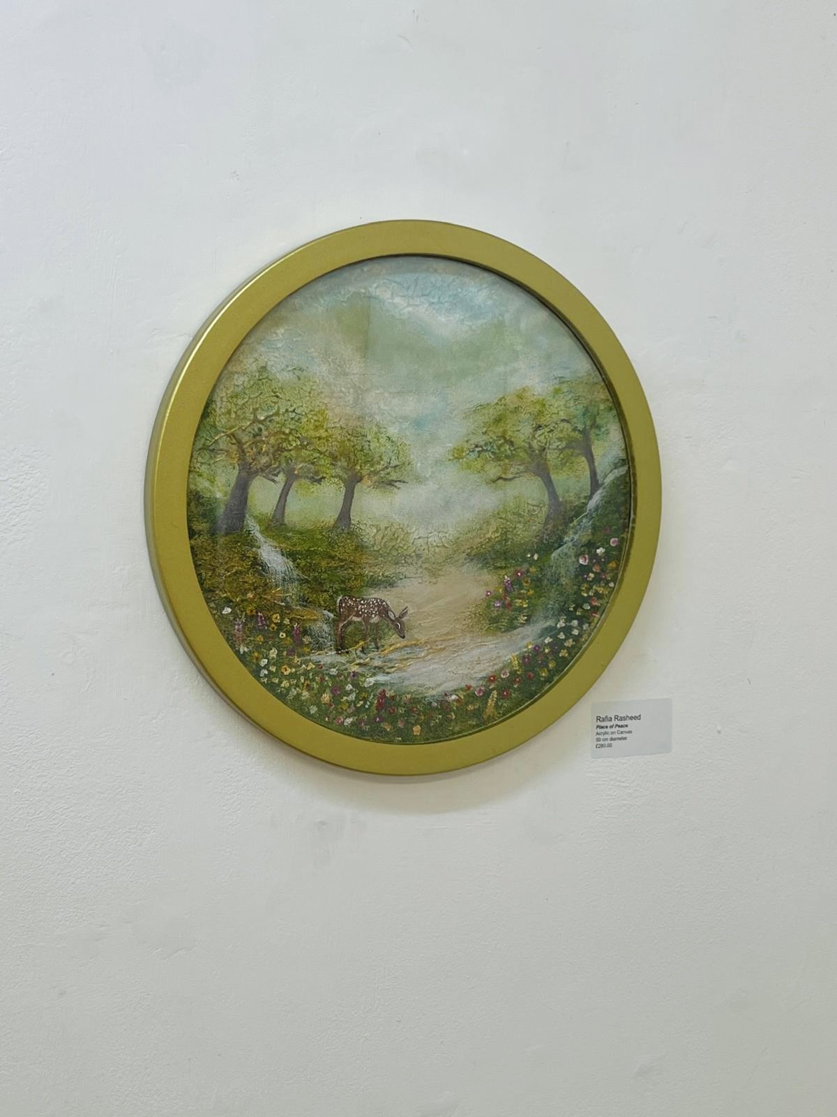 Schönes Landschaftsgemälde mit Bäumen, Wildblumen und zarten Pastelltönen