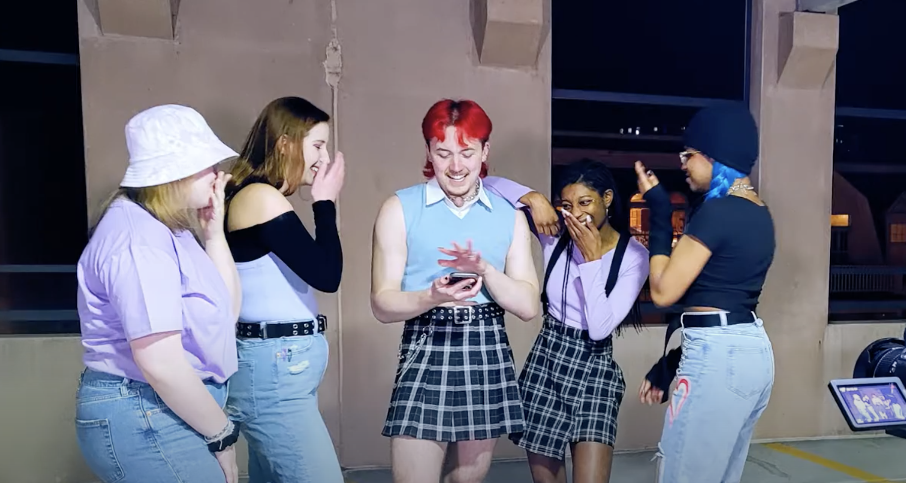 Le Velvet 'Swipe': Behind the Scenes