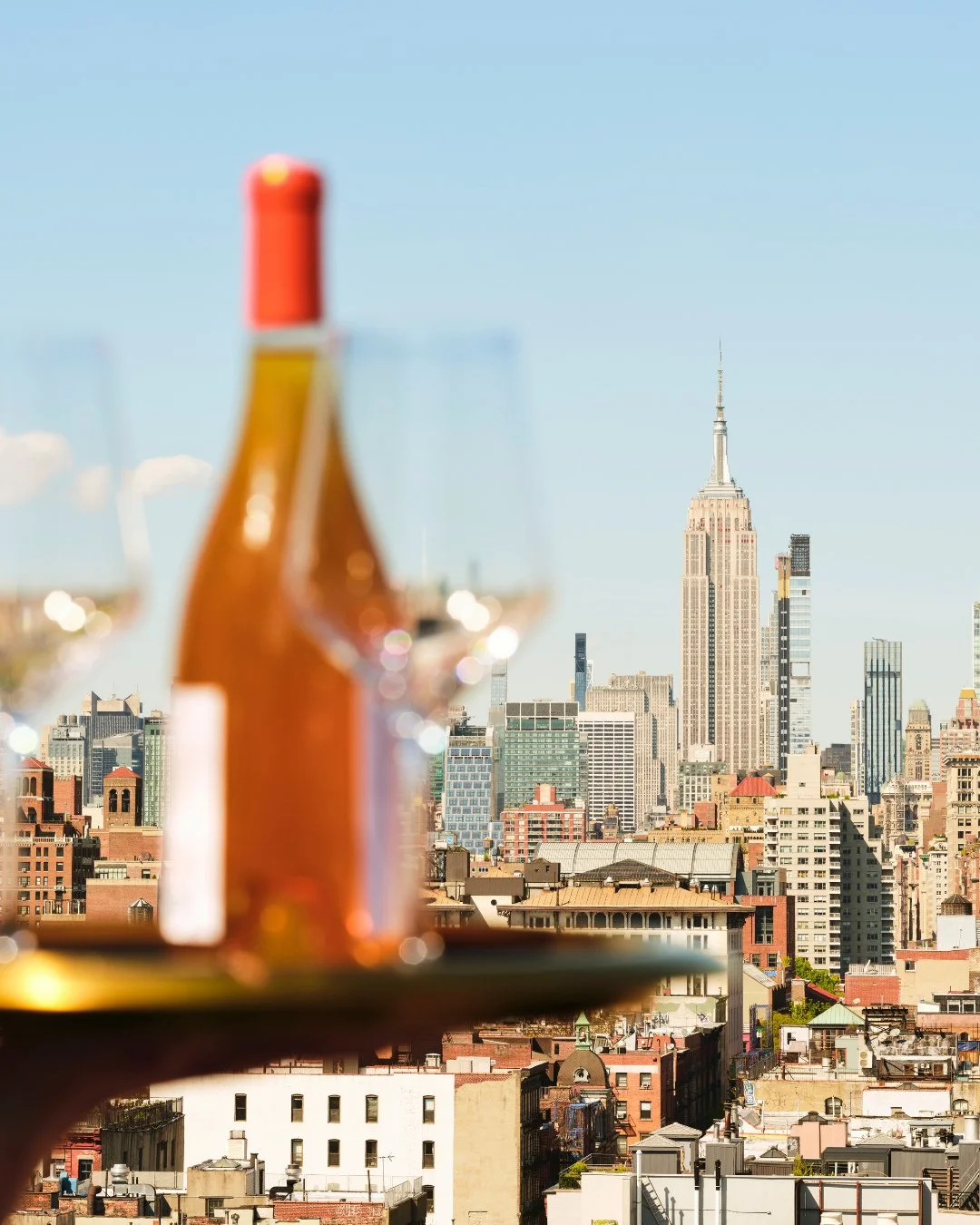 Sunny and 70s &mdash; join us on The Otter patio &amp; The Rooftop at The Manner this weekend.⁠
⁠
Reserve your table with our link in bio.