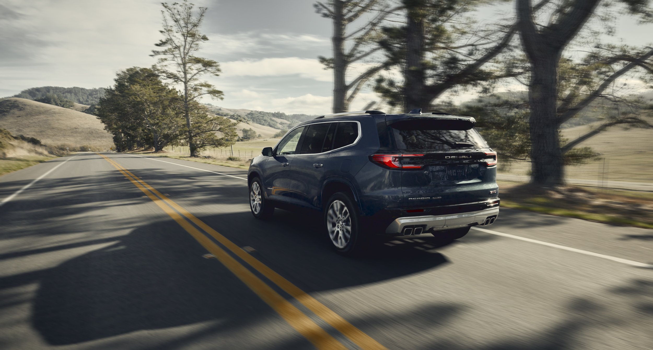 GMC_ACADIA_FIRST_DAWN_DAY_01_ARM_CAR_DENALI_R5_1755 copy.jpg