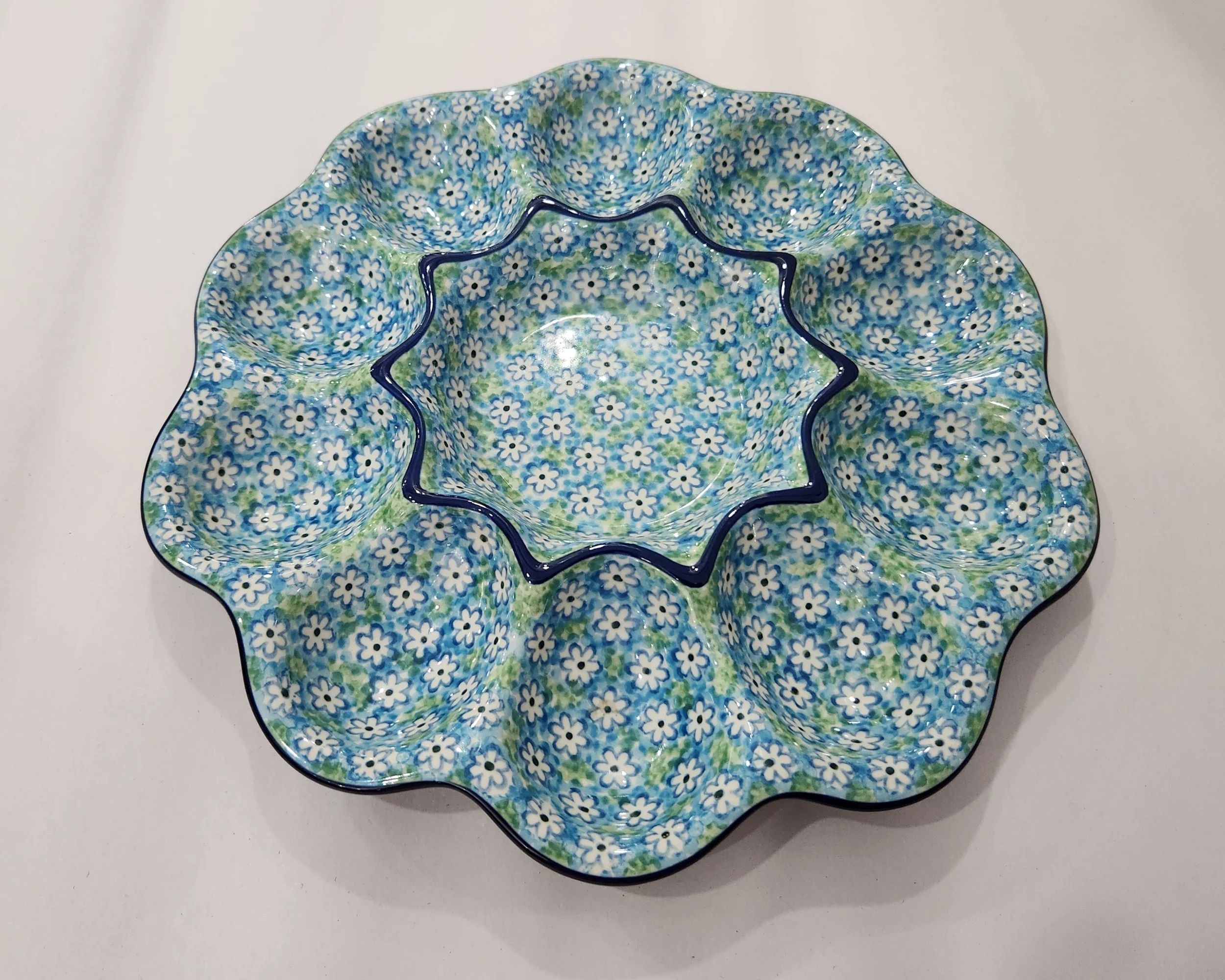 Deviled Egg Dish 1363718.jpg