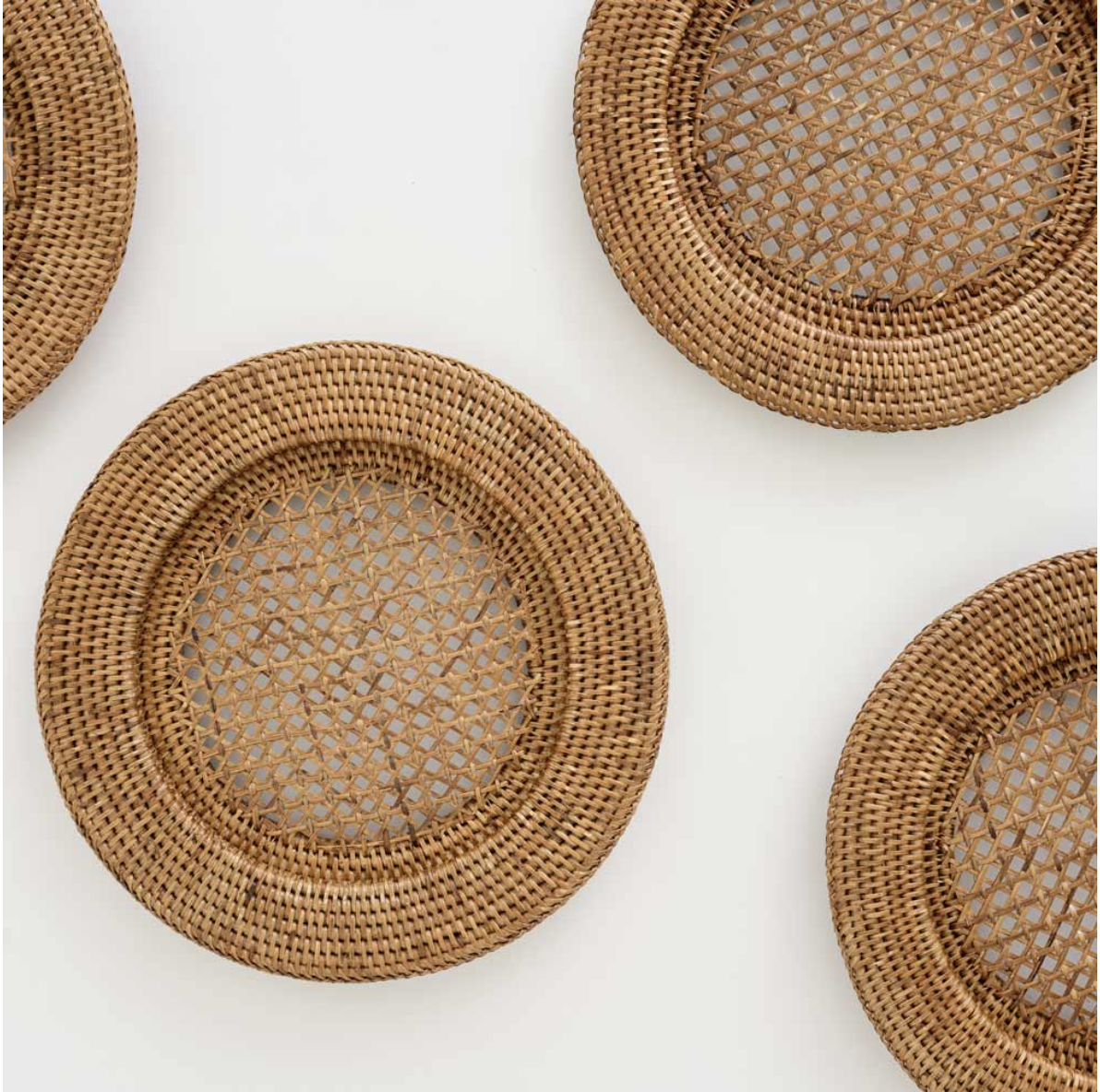 Rattan dinner plate chargers.png