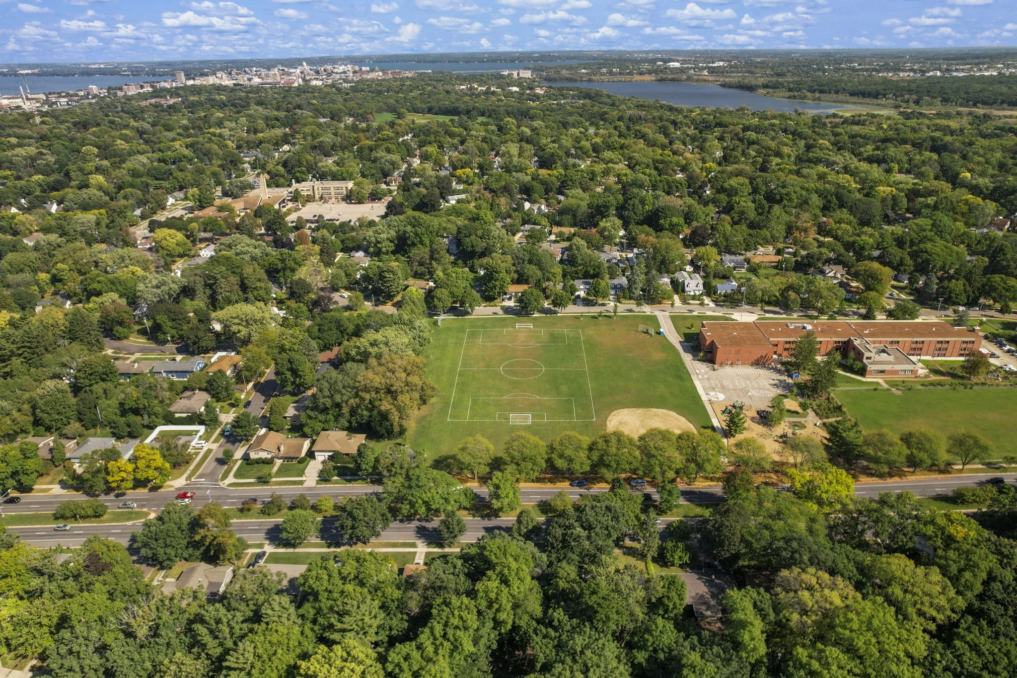 21-web-or-mls-454-s-midvale-blvd.jpg