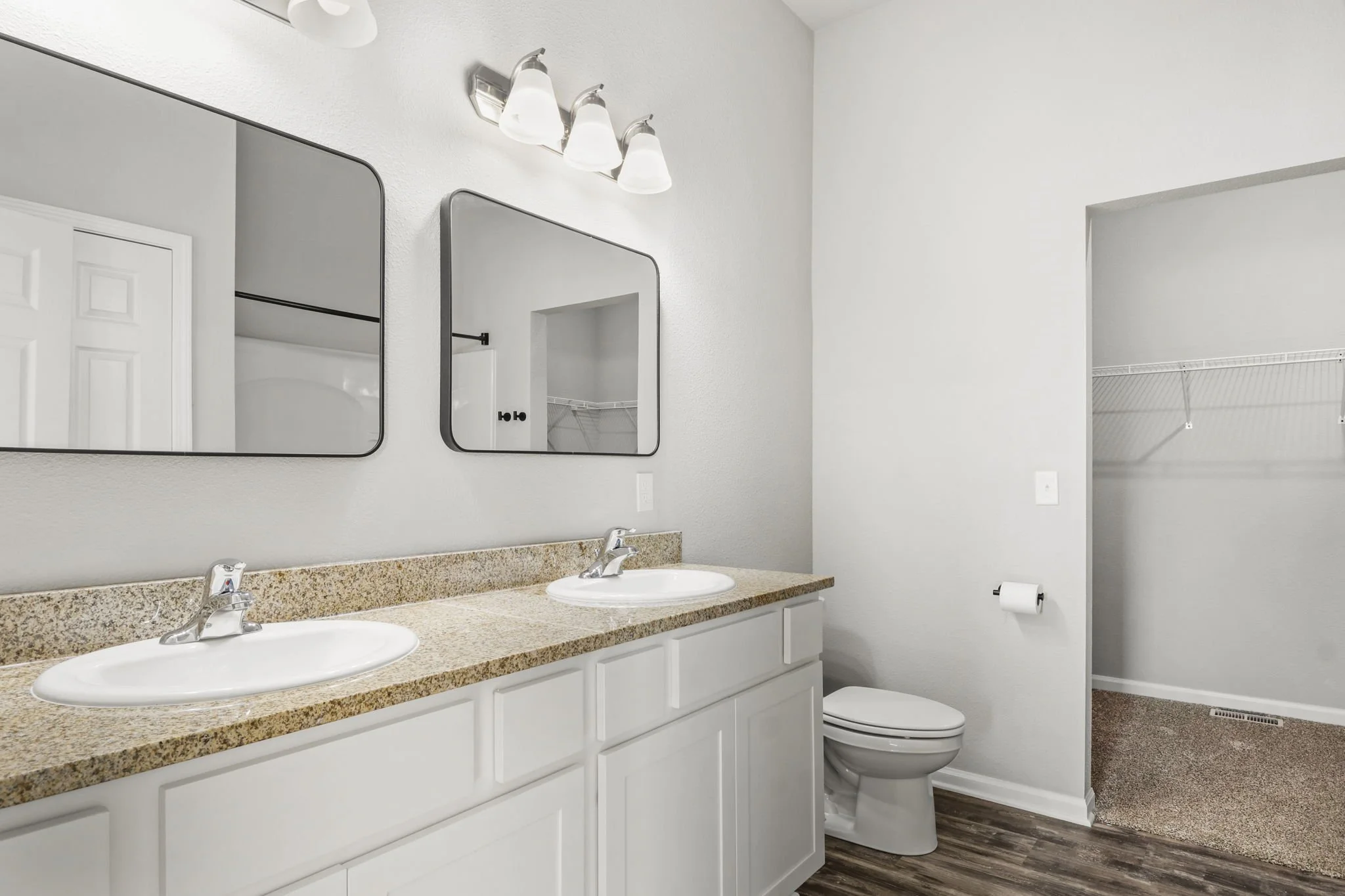 24-web-or-mls-932-margarets-way.jpg