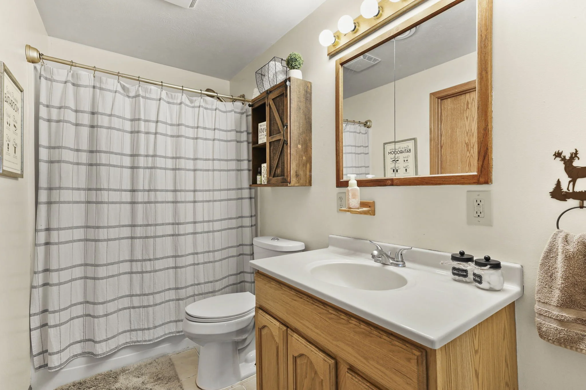 23-web-or-mls-1645-s-marion-ave.jpg