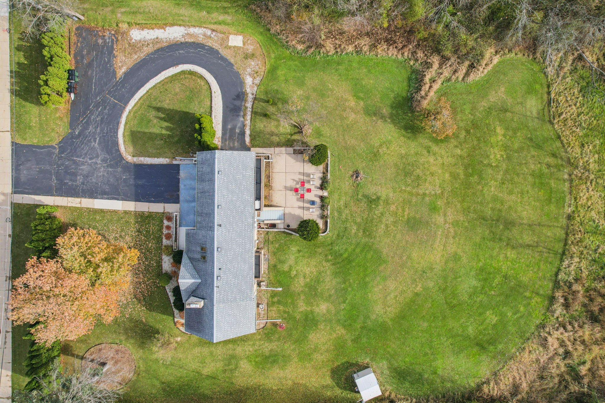 81-web-or-mls-W Greenfield Ave-S1111-081.jpg