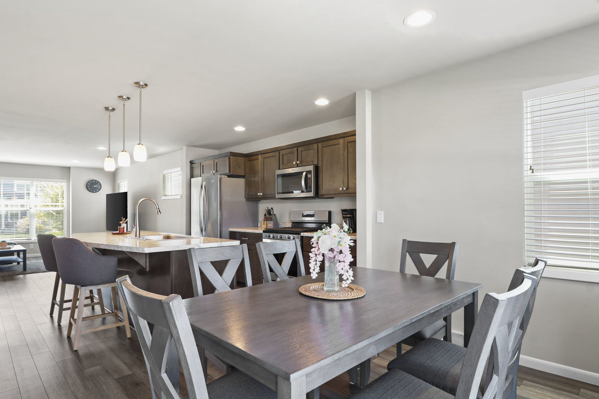 15-web-or-mls-868-tamarack-ln.jpg