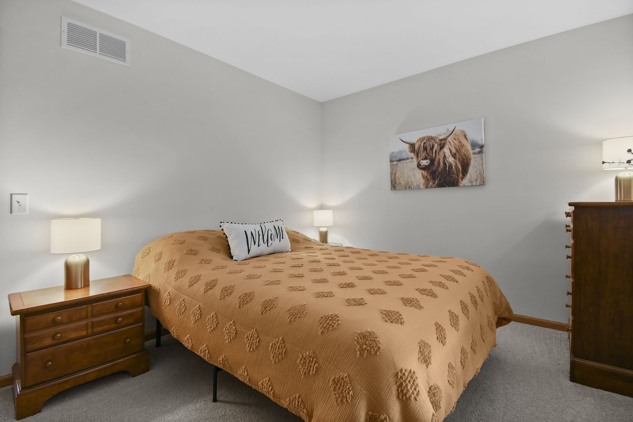 33-web-or-mls-113-coach-house-dr.jpg