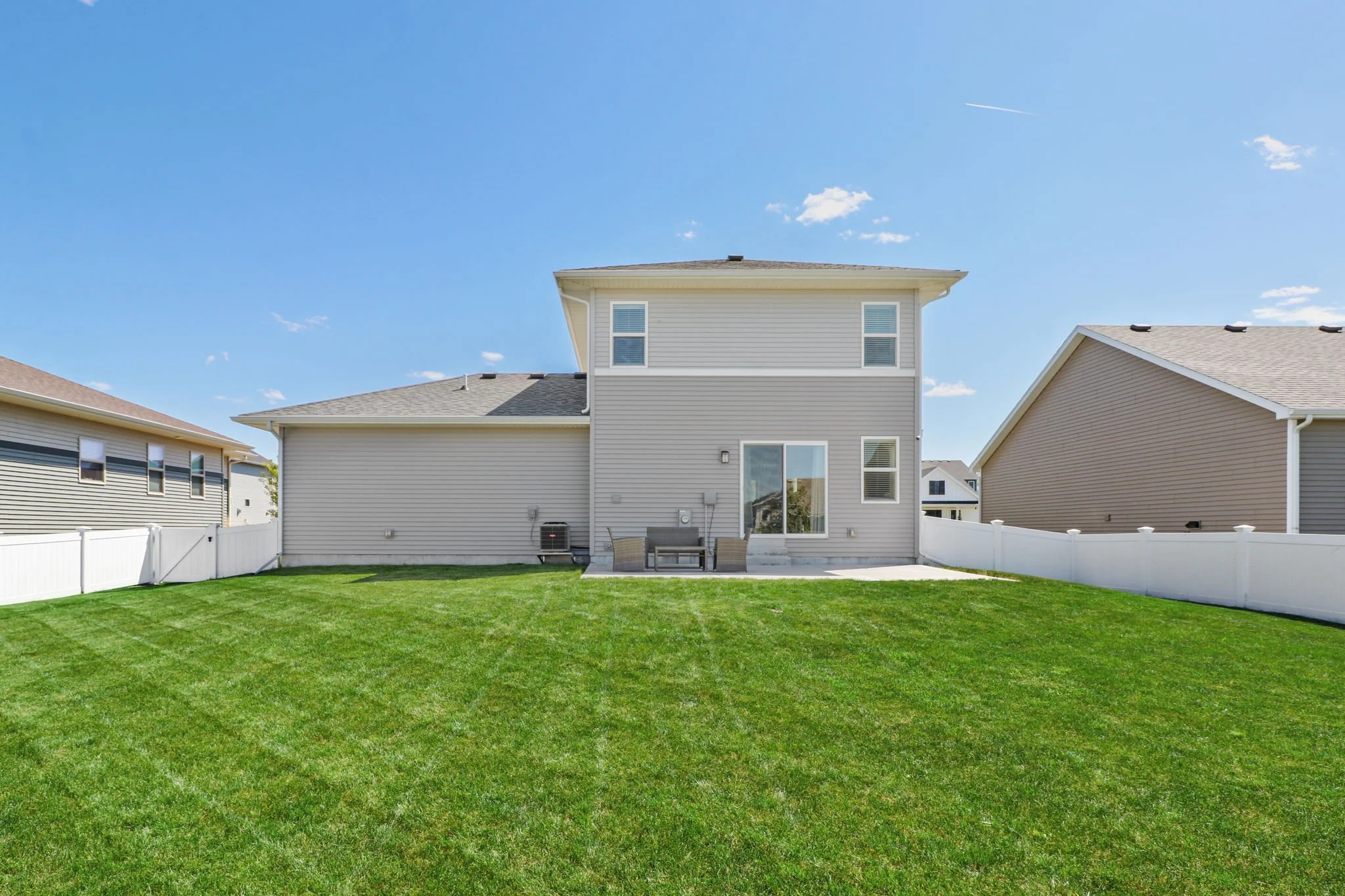 5-web-or-mls-868-tamarack-ln.jpg