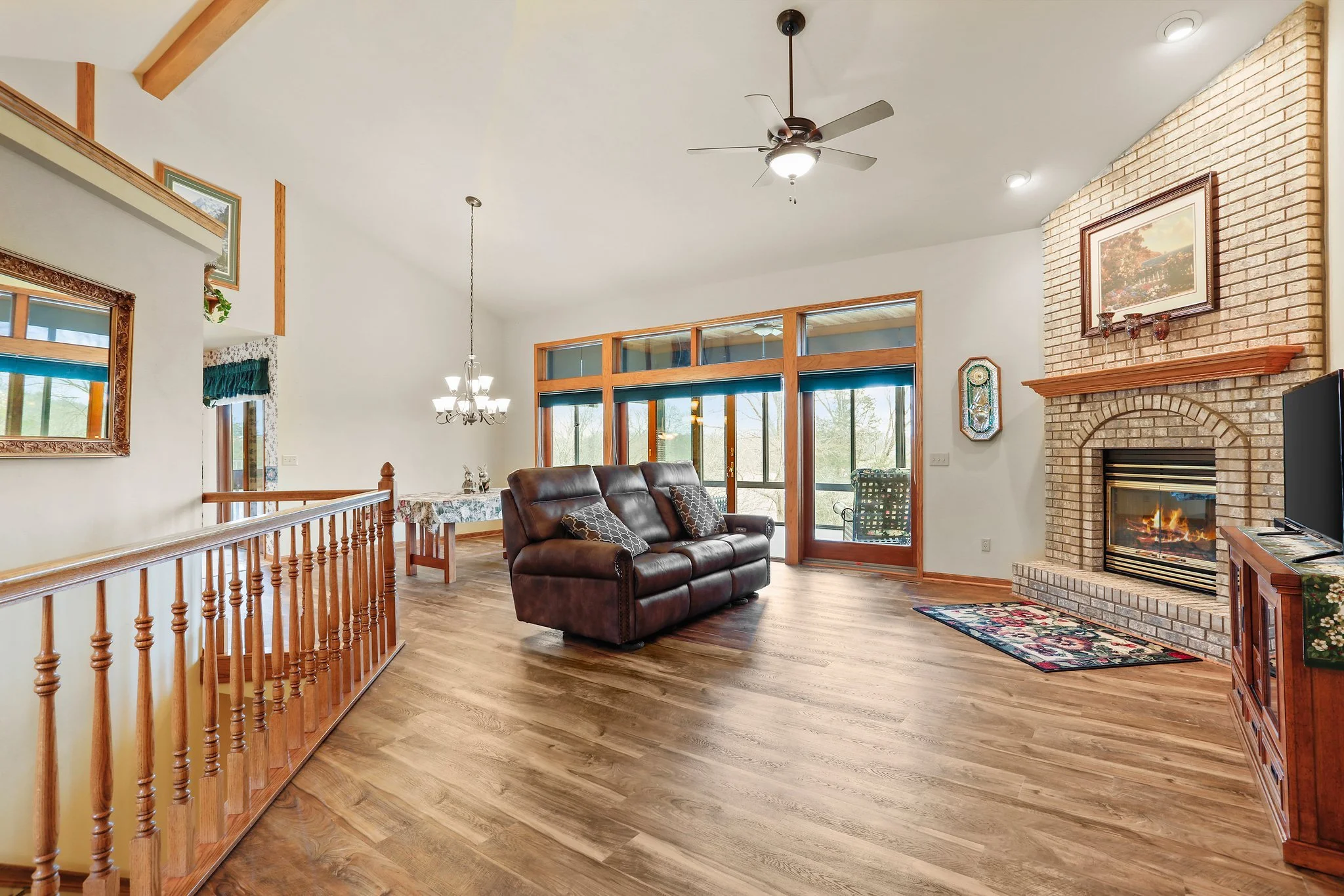 32-web-or-mls-w14116-selwood-rd.jpg