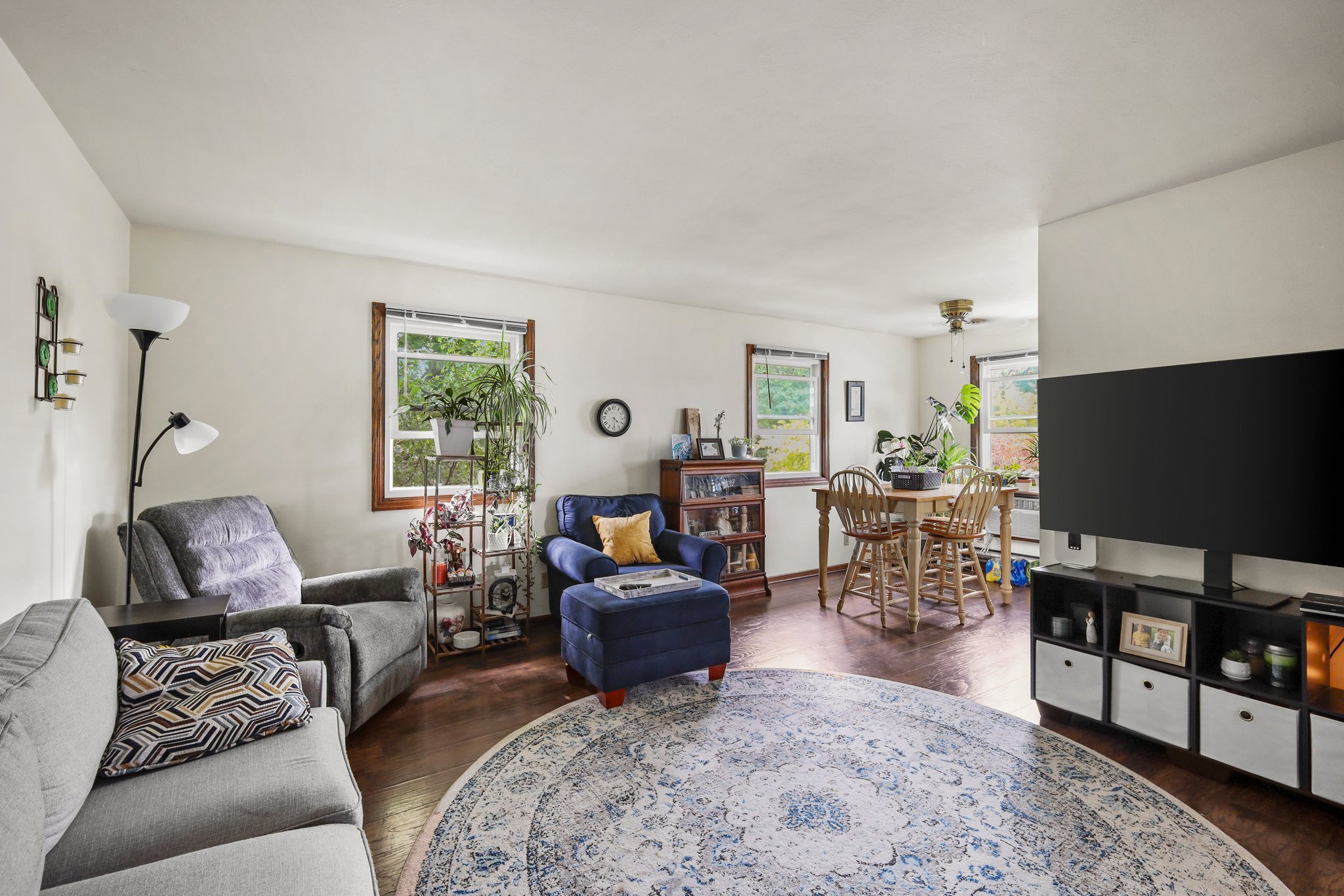 43-web-or-mls-2645-smithfield-dr.jpg