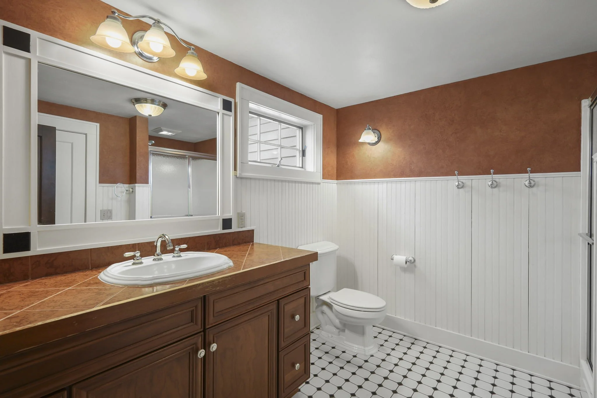 47-web-or-mls-155-prairie-ave.jpg