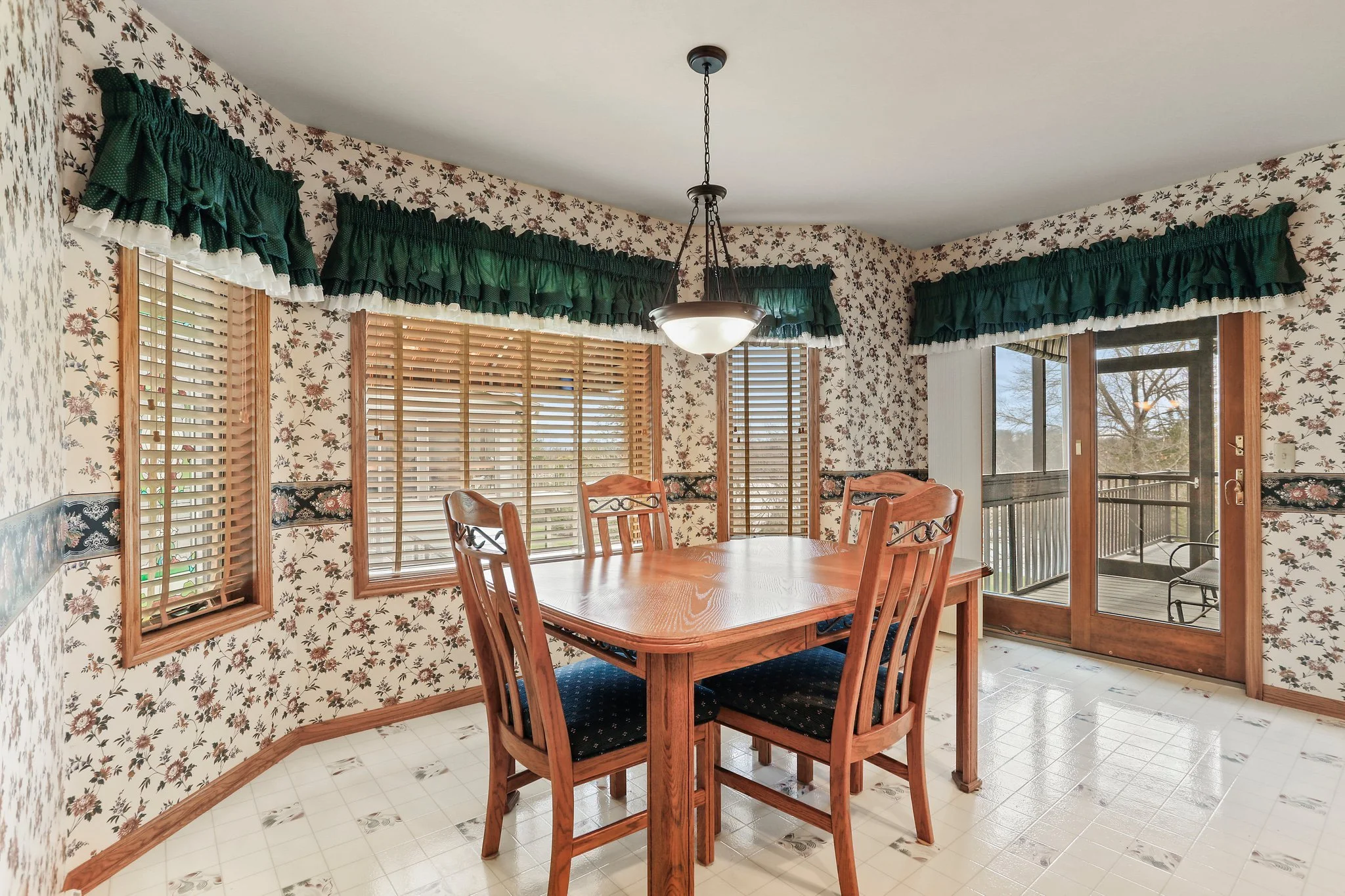 40-web-or-mls-w14116-selwood-rd.jpg