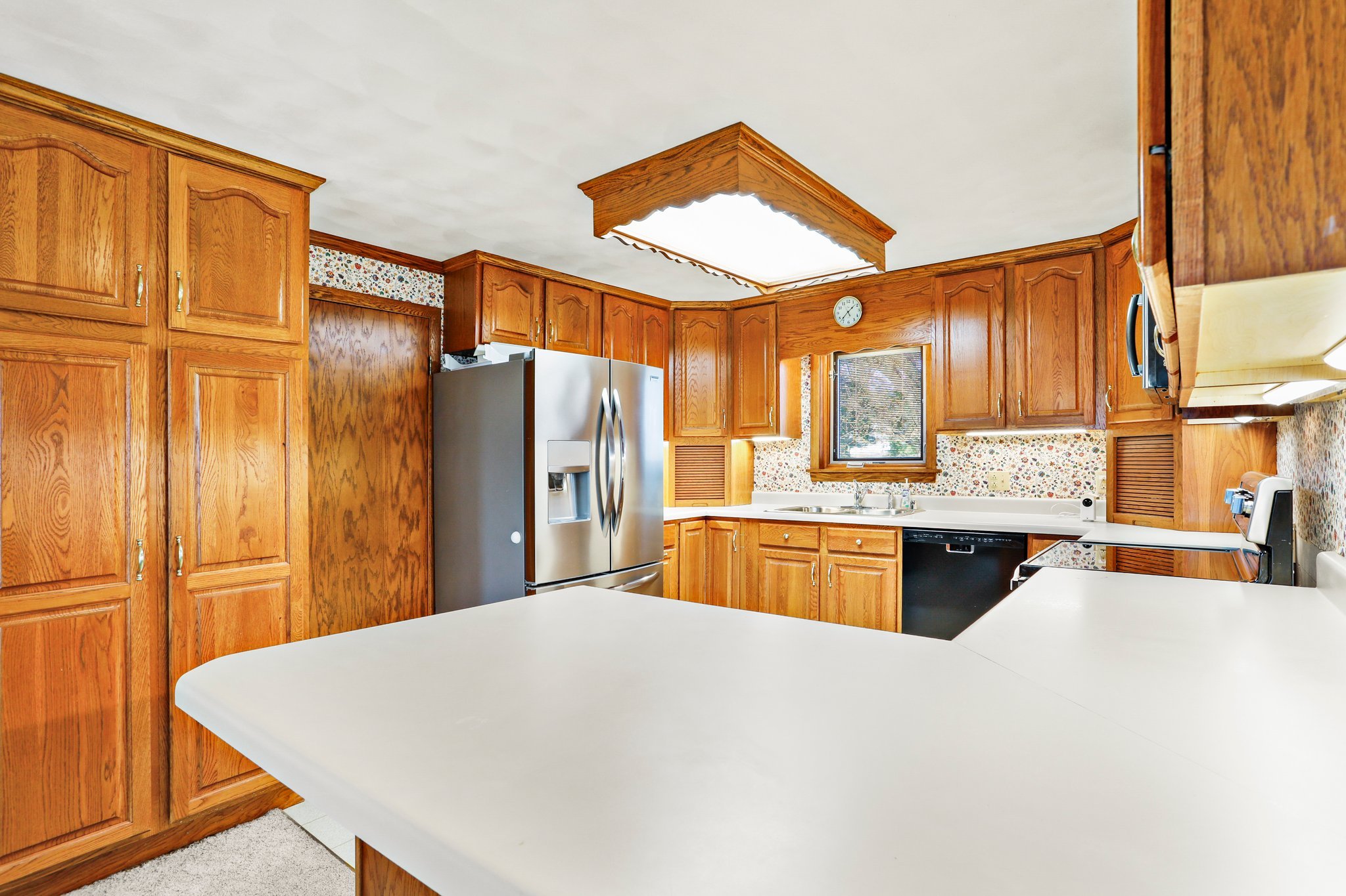 64-web-or-mls-4595-mahoney-rd.jpg