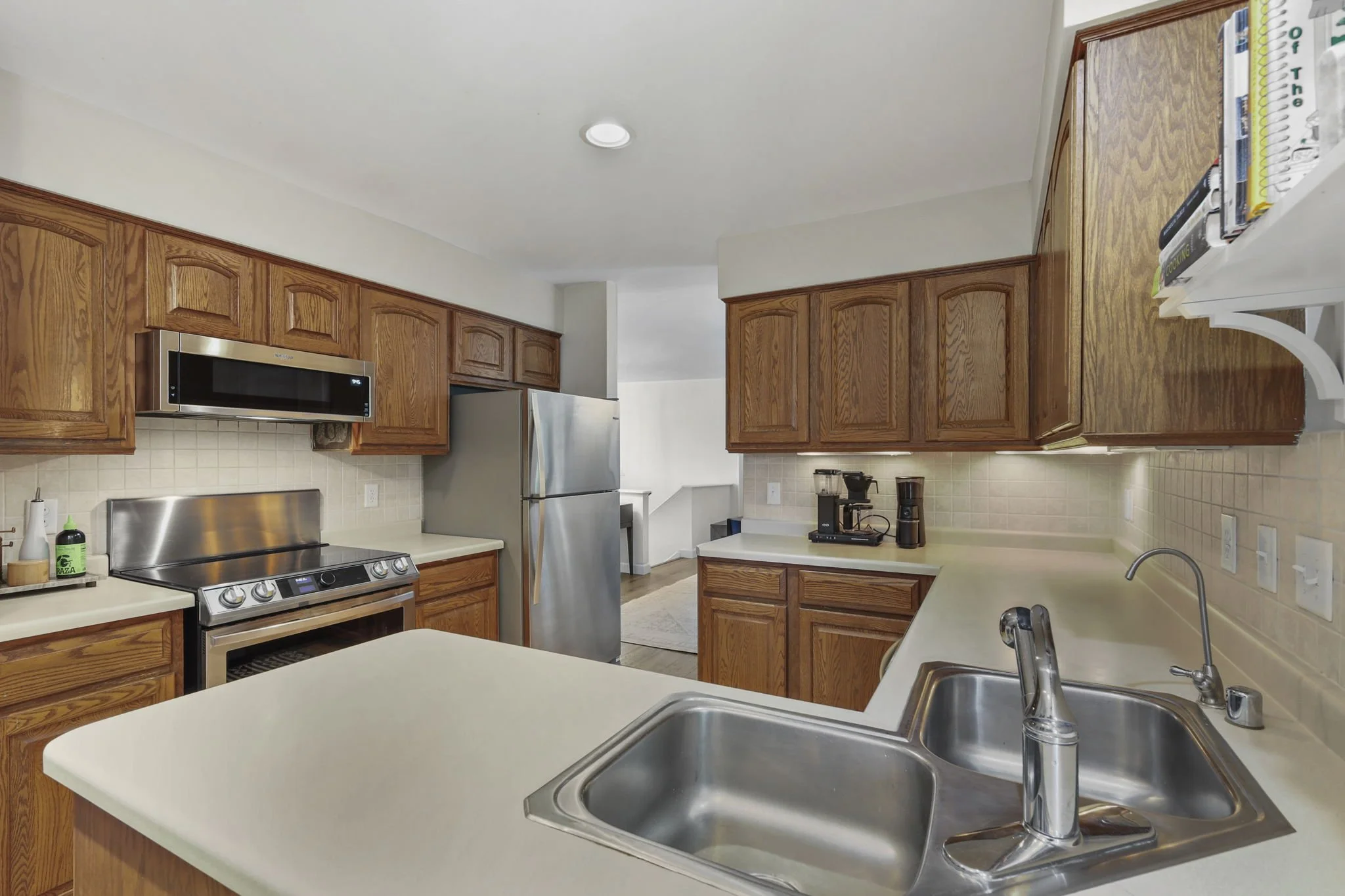 21-web-or-mls-7208-friendship-ln.jpg
