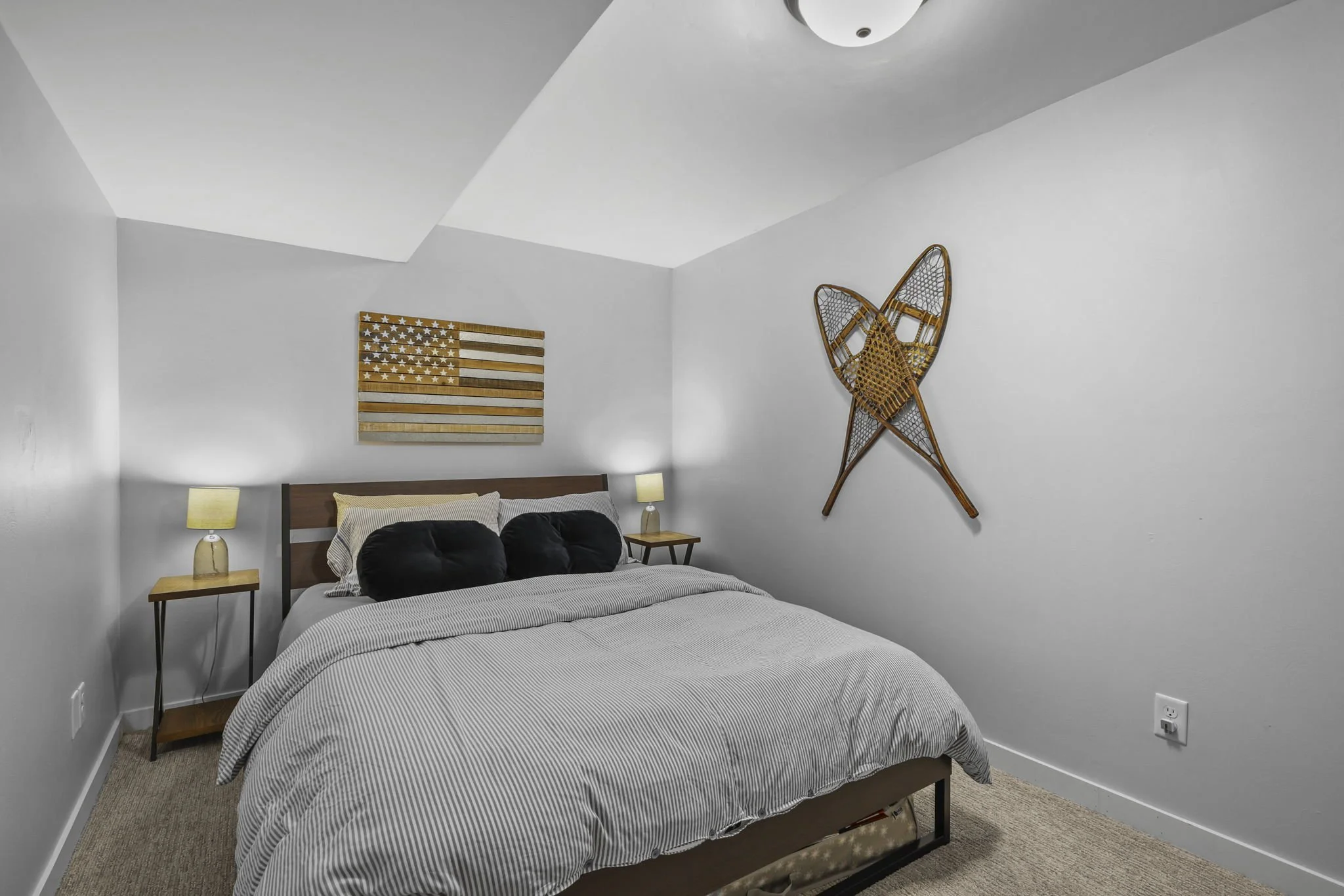 38-web-or-mls-7208-friendship-ln.jpg
