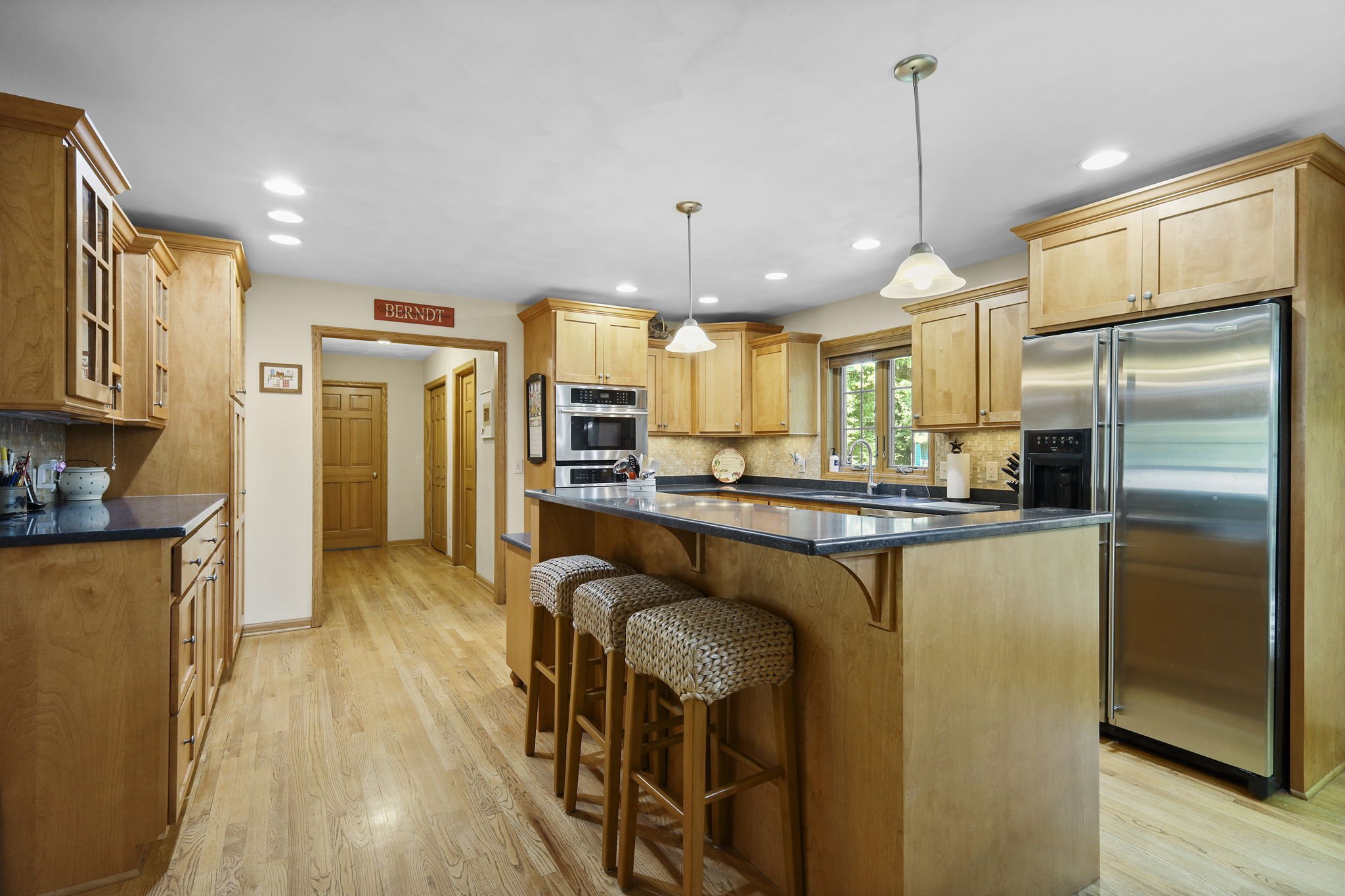 20-web-or-mls-962-kingston-cir.jpg
