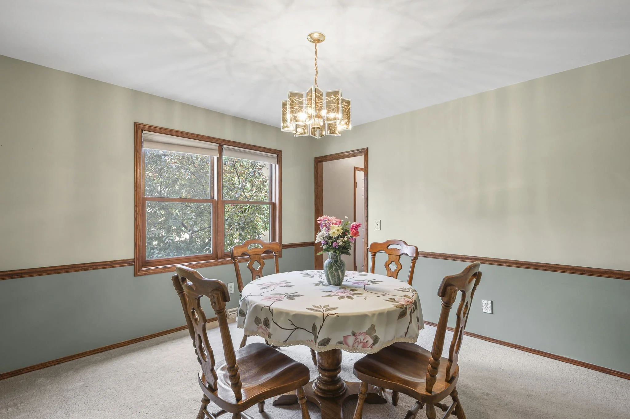 41-web-or-mls-550-harper-dr.jpg