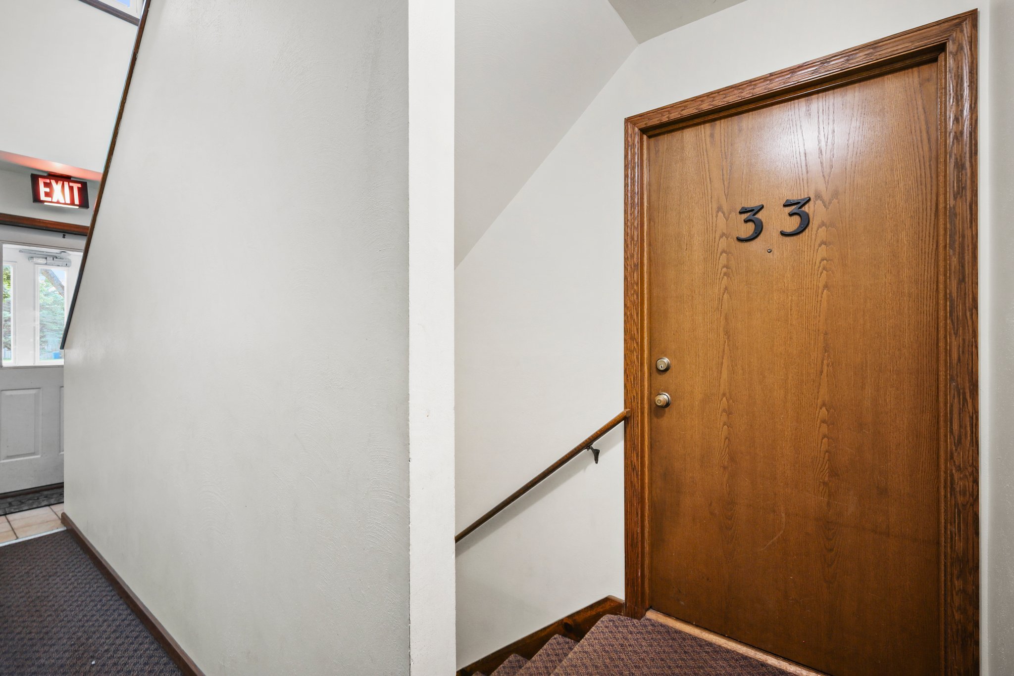 15-web-or-mls-2645-smithfield-dr.jpg
