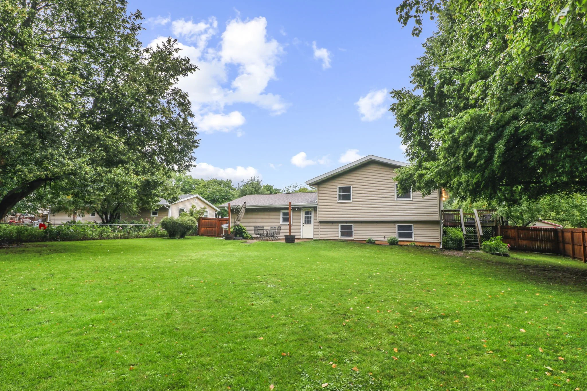 9-web-or-mls-615-hyland-dr.jpg