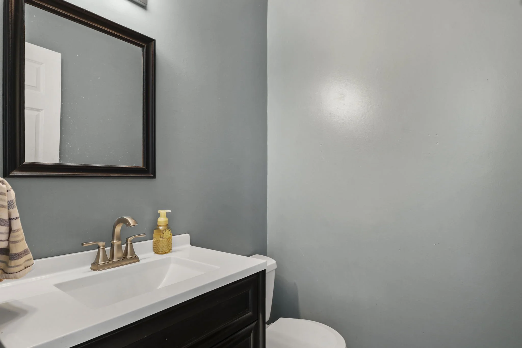 32-web-or-mls-1551-ivory-dr.jpg