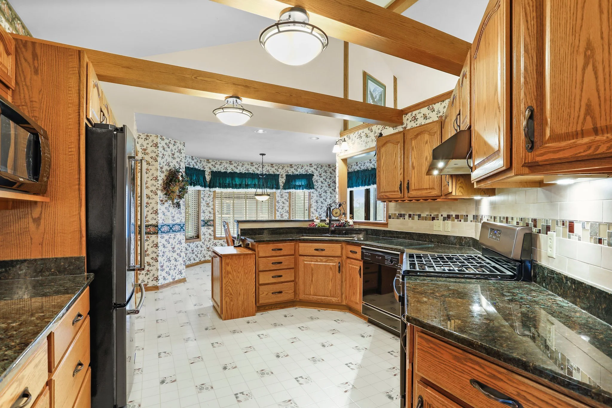 37-web-or-mls-w14116-selwood-rd.jpg