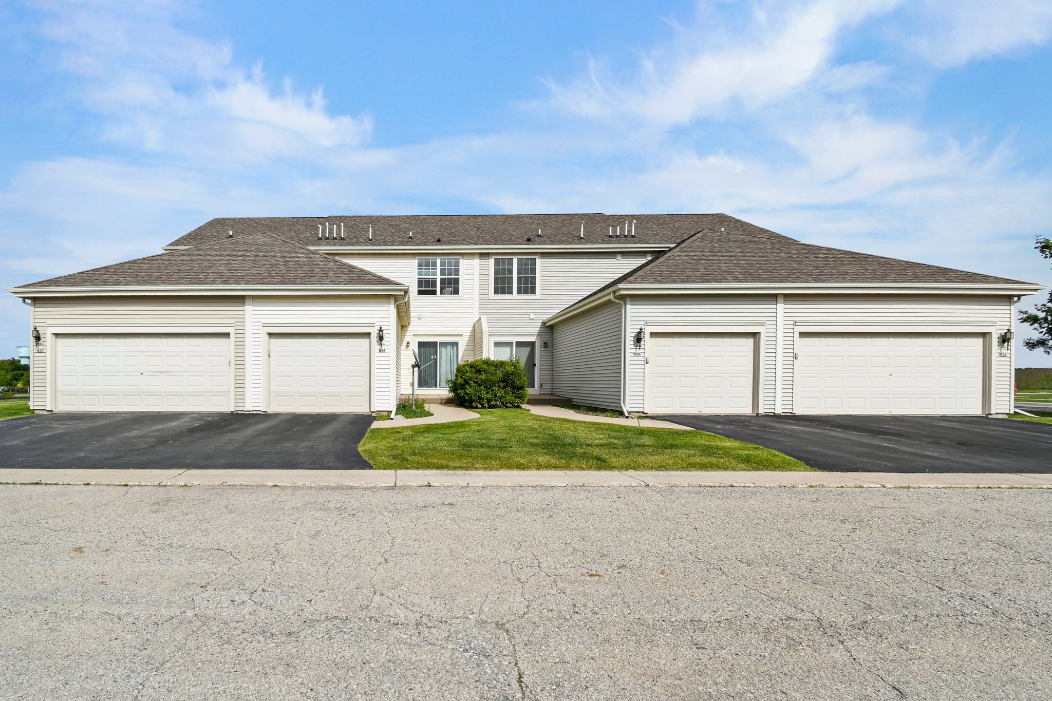 5-web-or-mls-632-hunter-oaks-blvd.jpg
