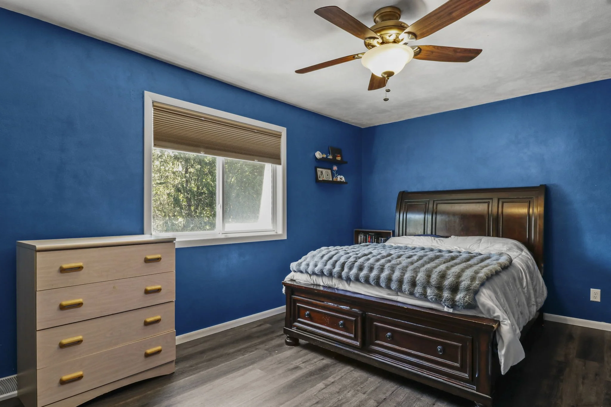 22-web-or-mls-1551-ivory-dr.jpg