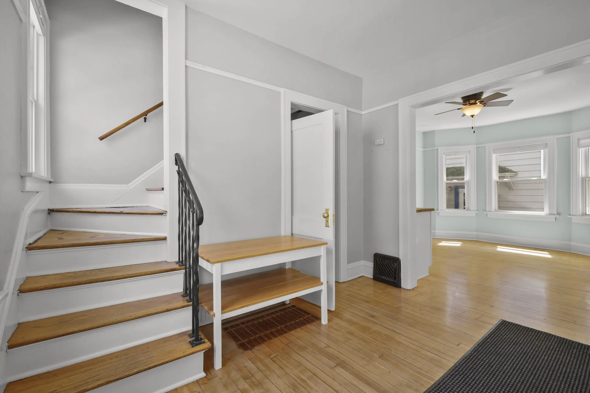 25-web-or-mls-315-s-orchard-st.jpg