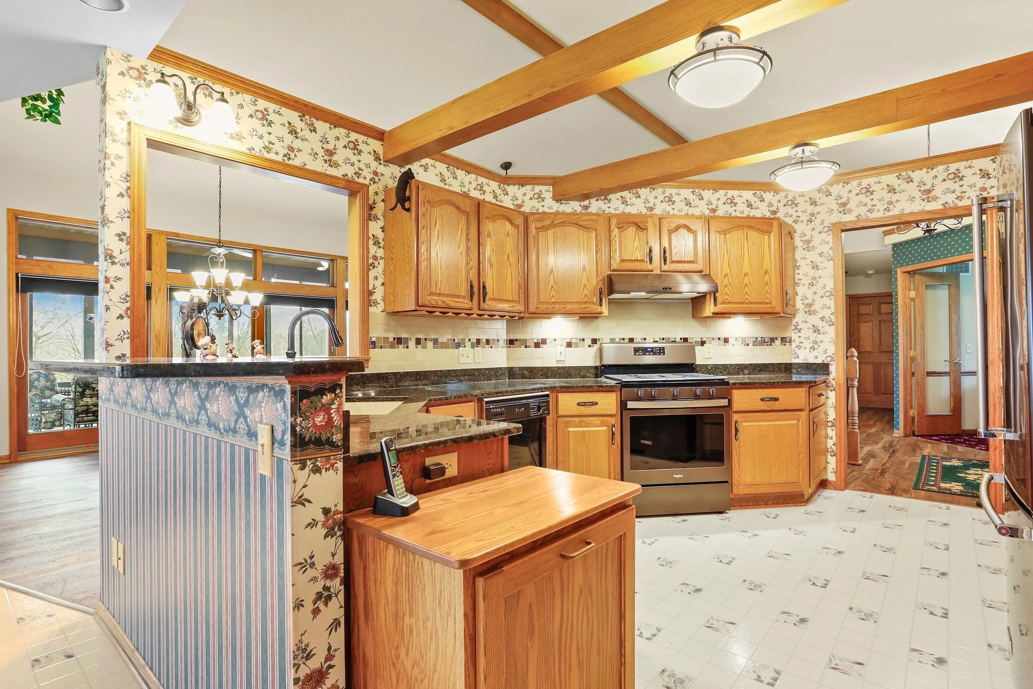 35-web-or-mls-w14116-selwood-rd.jpg