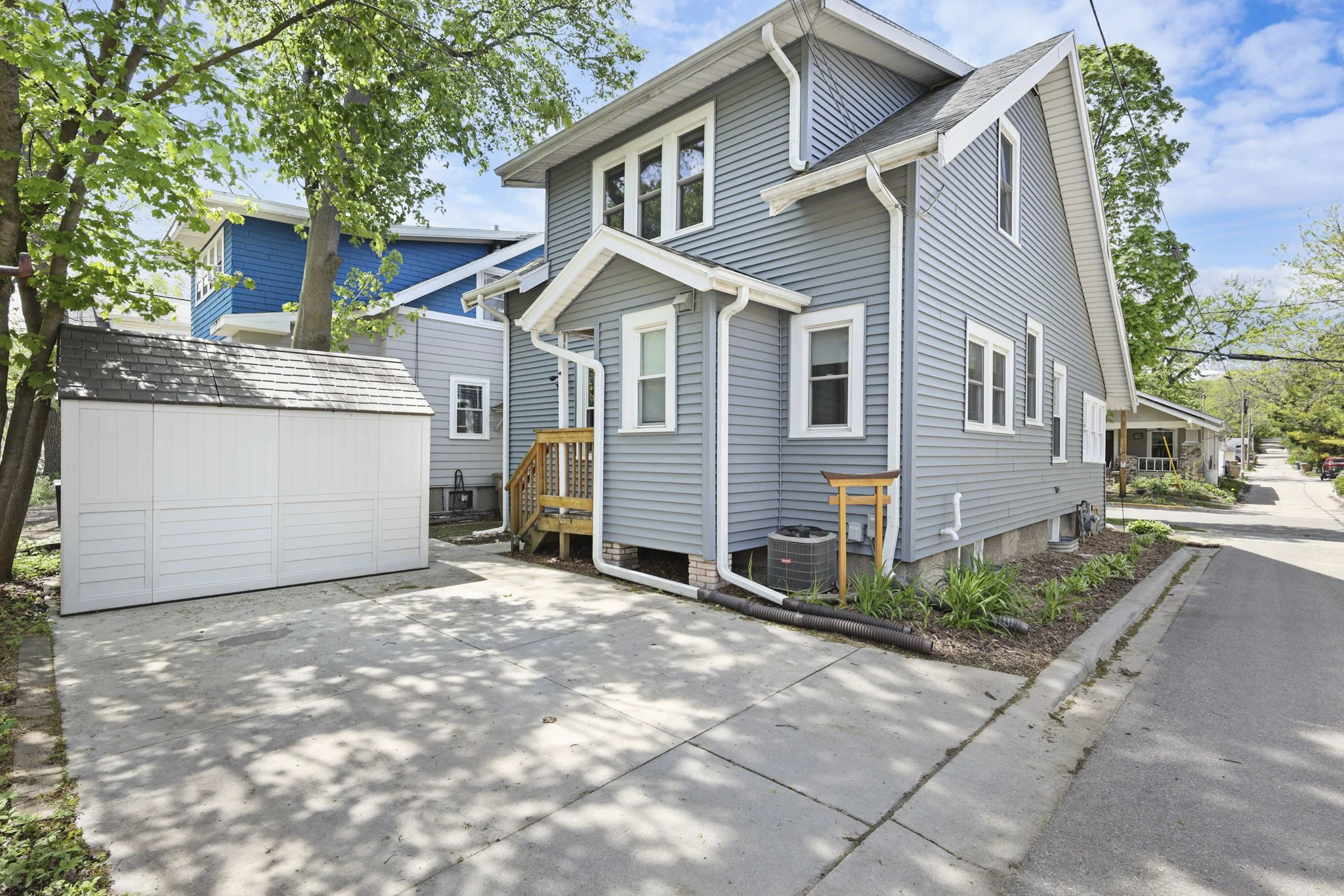 5-web-or-mls-315-s-orchard-st.jpg
