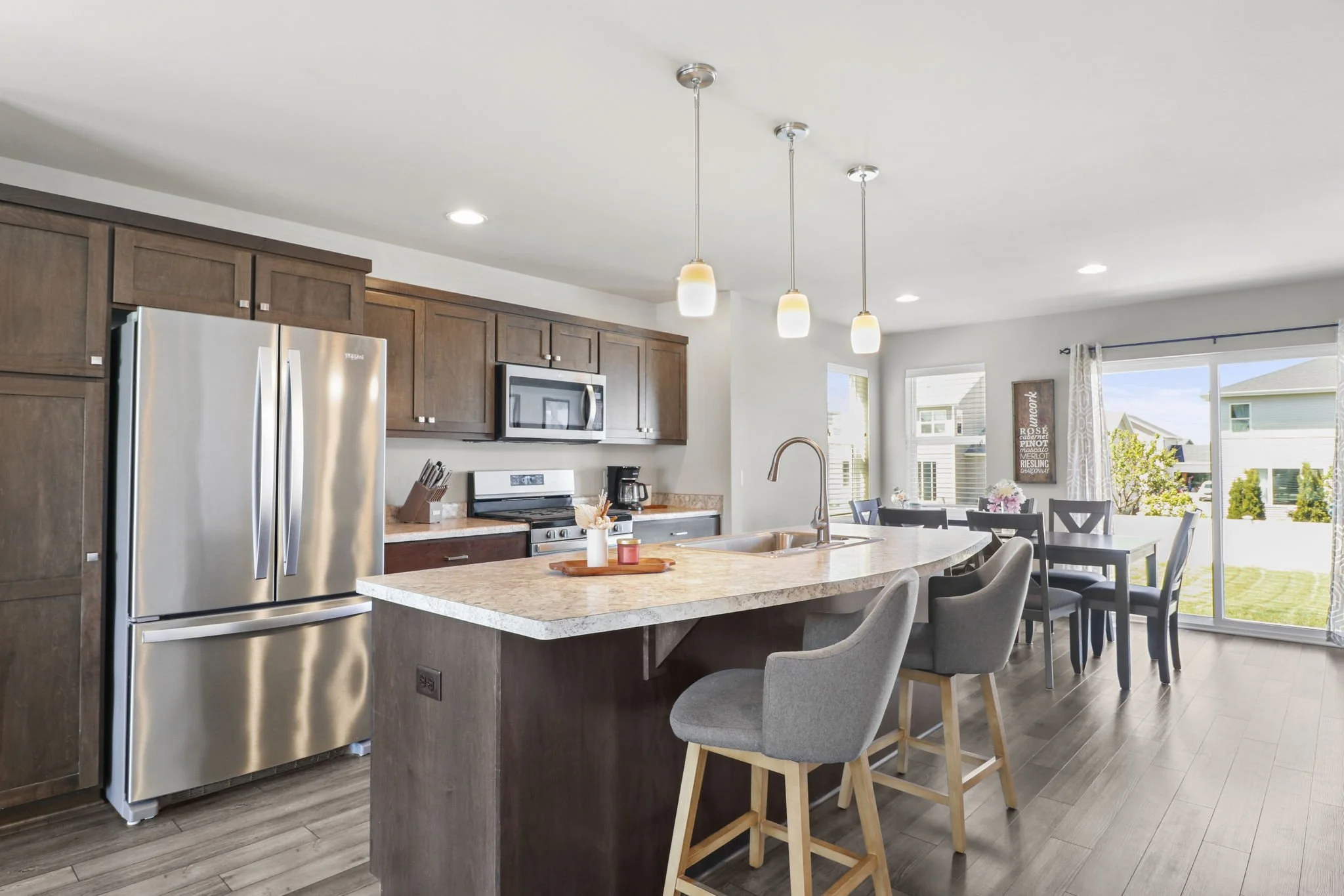17-web-or-mls-868-tamarack-ln.jpg
