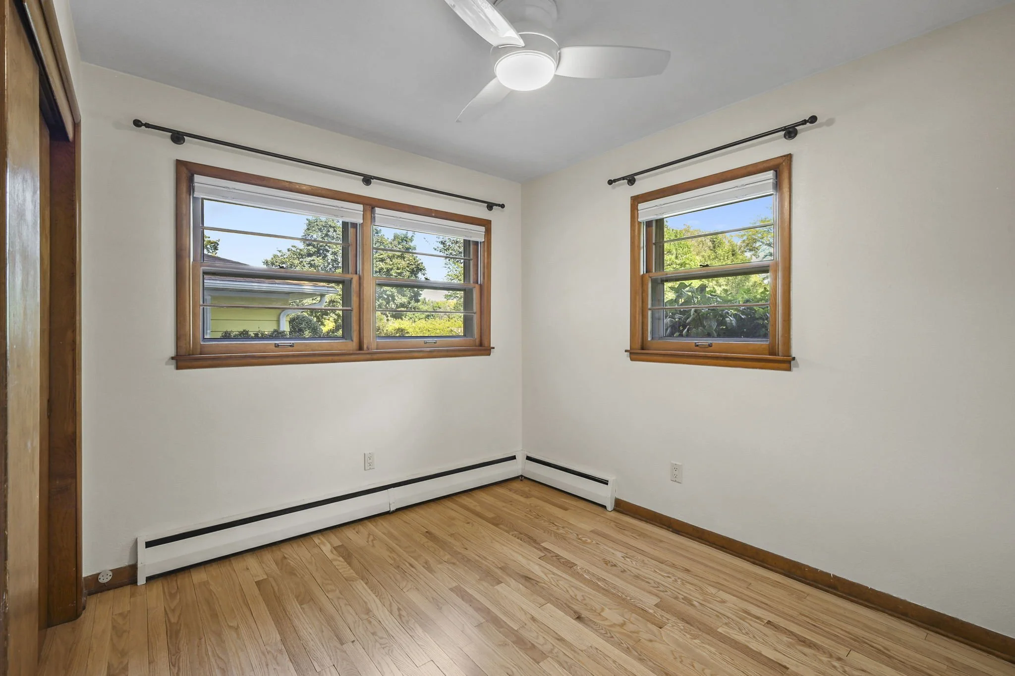 44-web-or-mls-454-s-midvale-blvd.jpg