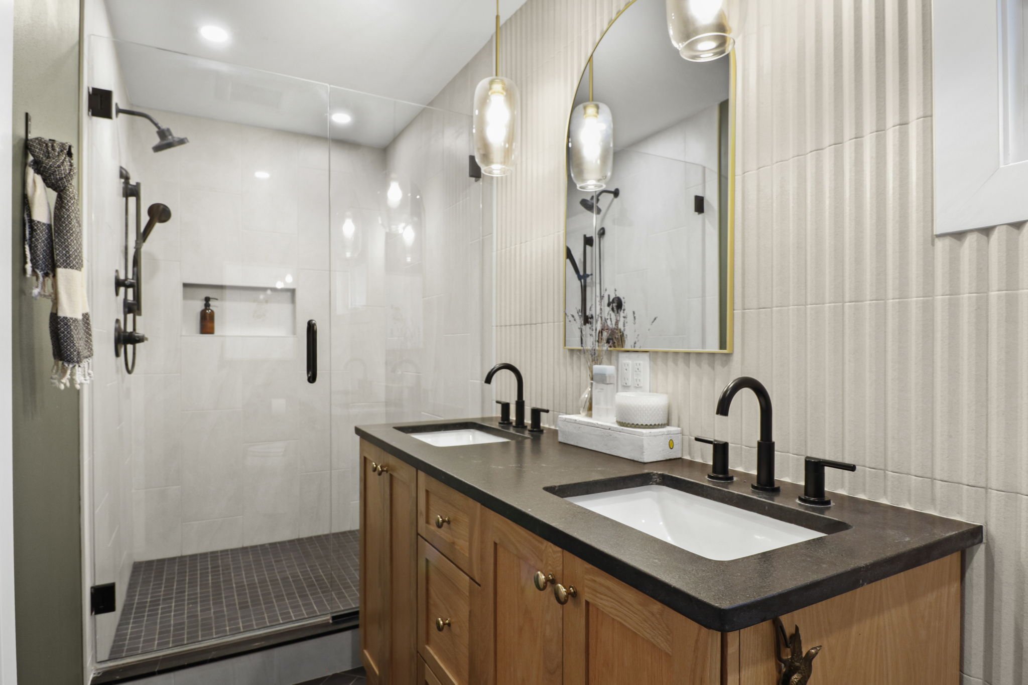 26-web-or-mls-3805-meyer-ave.jpg