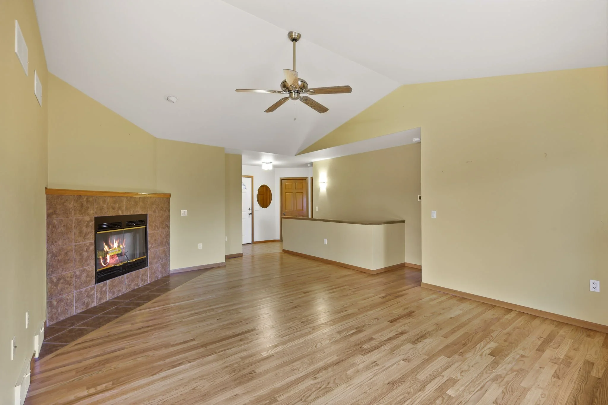 10-web-or-mls-402-matterhorn-dr.jpg