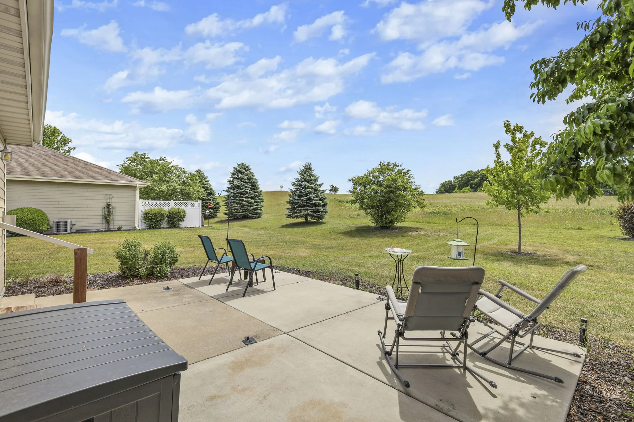 7-web-or-mls-614-belmont-dr.jpg