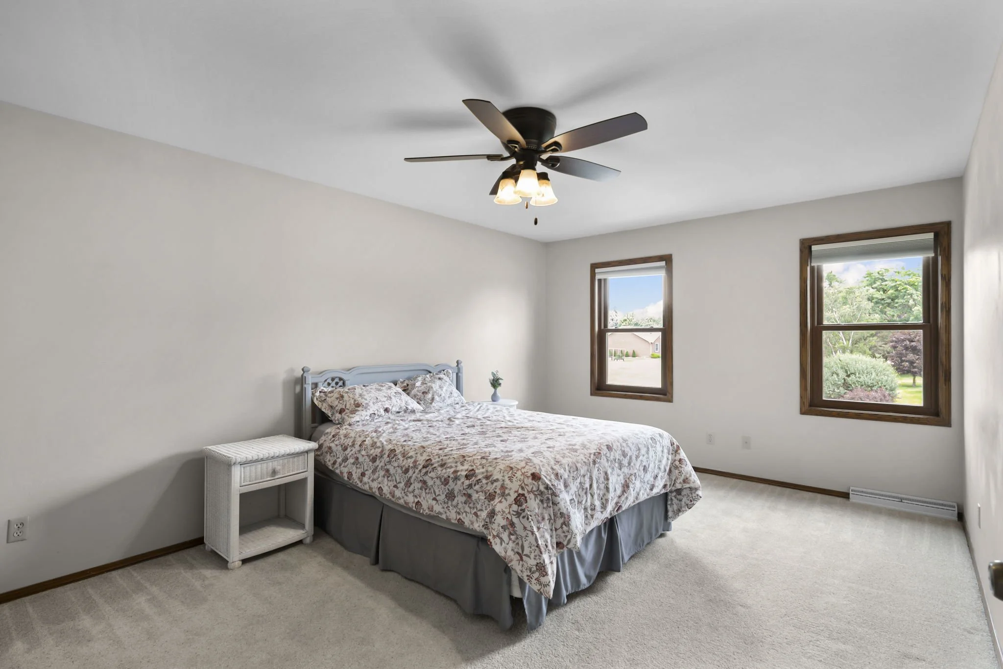 45-web-or-mls-550-harper-dr.jpg