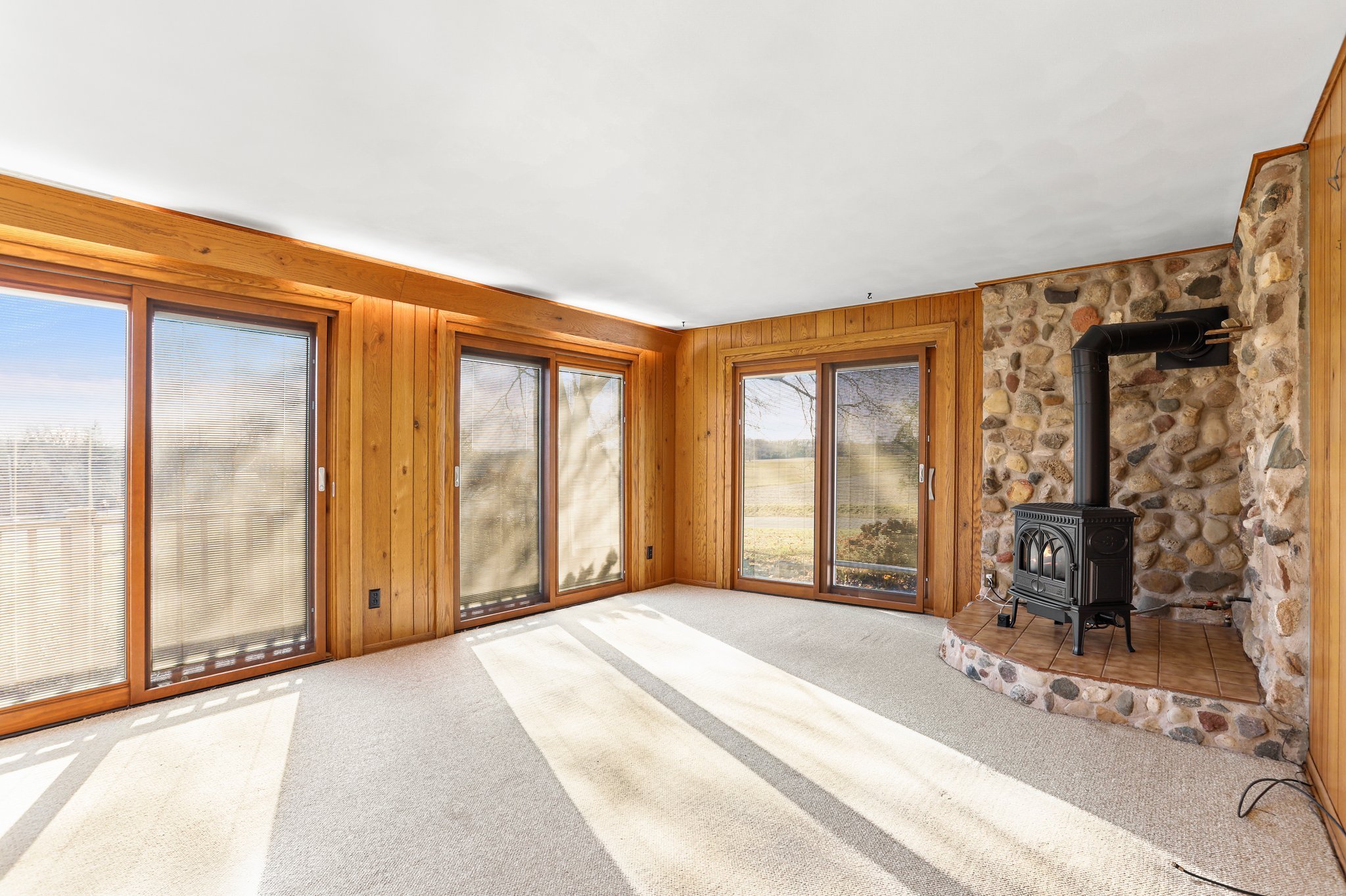 67-web-or-mls-4595-mahoney-rd.jpg