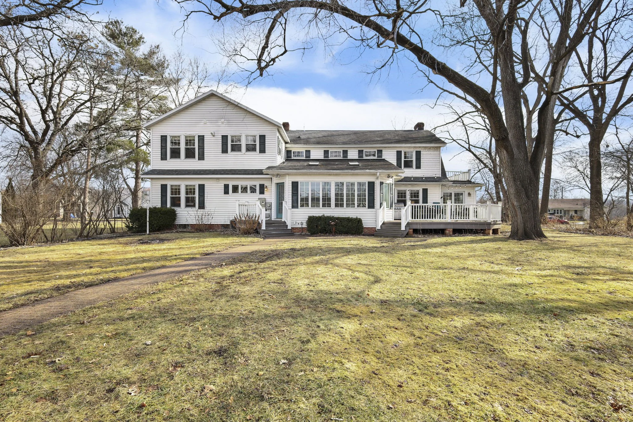 4-web-or-mls-155-prairie-ave.jpg