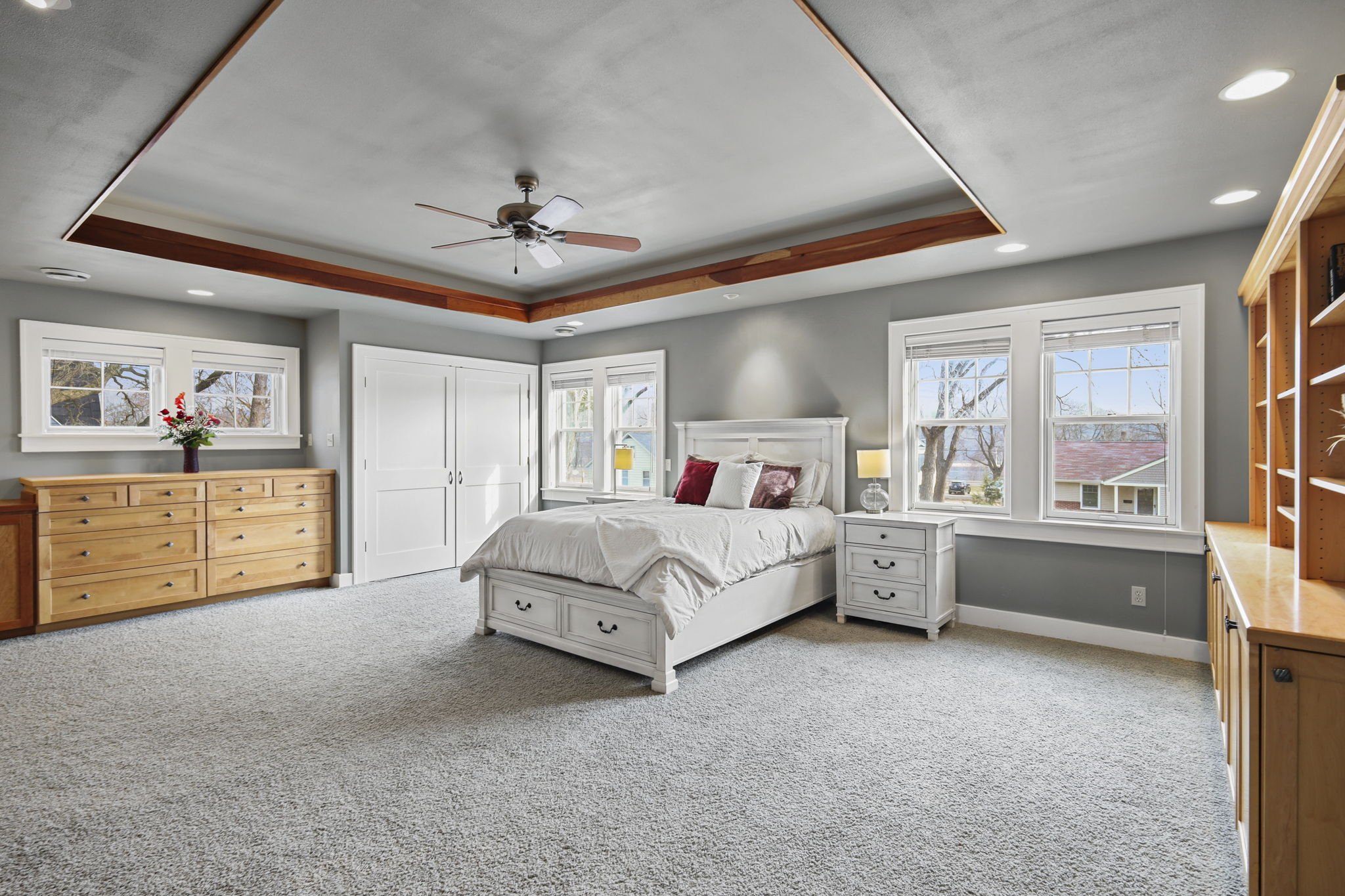 49-web-or-mls-155-prairie-ave.jpg